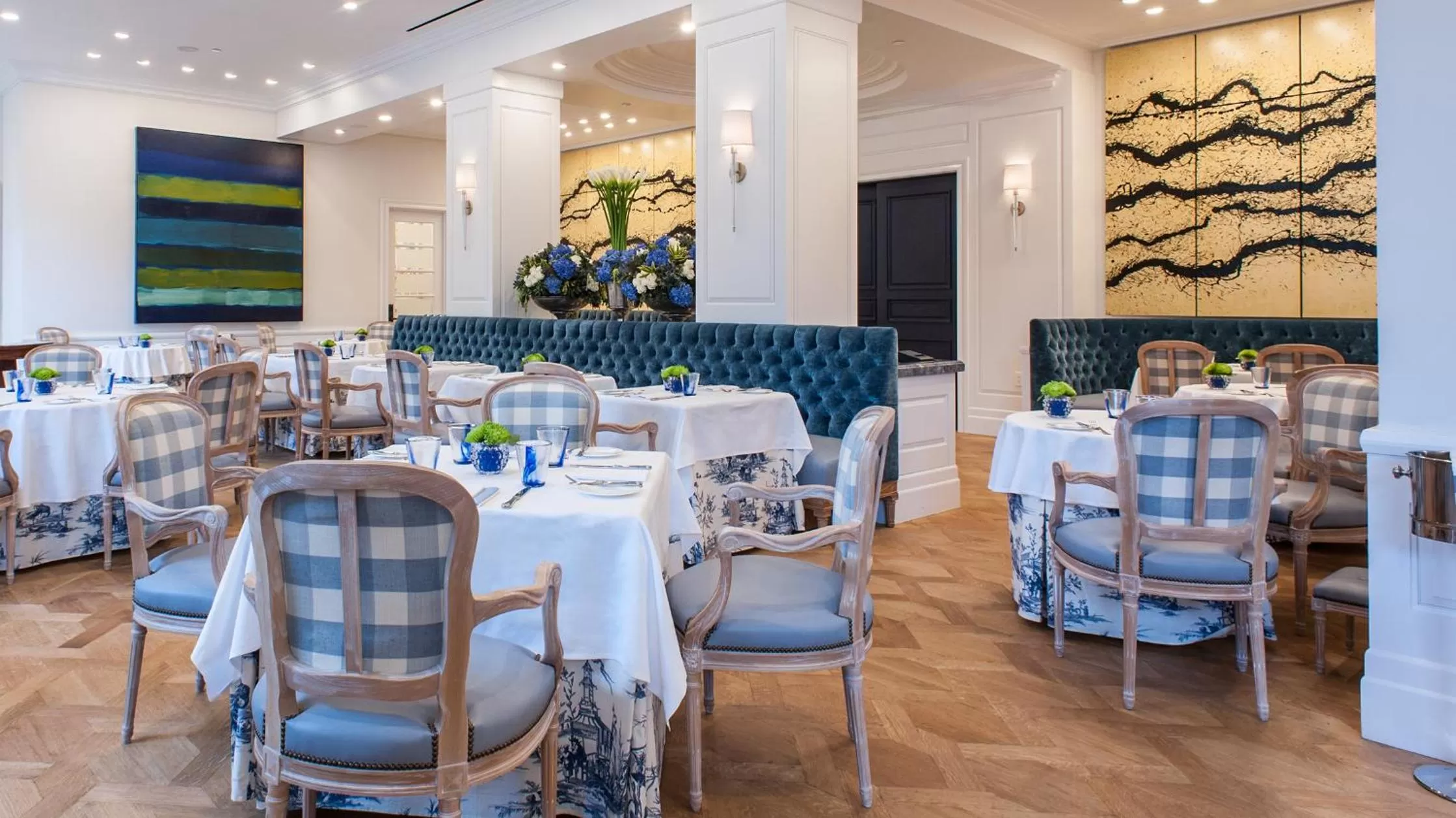 Restaurant/places to eat in The Peninsula Beverly Hills