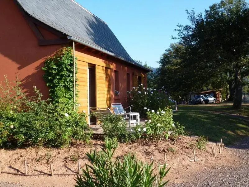 Facade/entrance, Property Building in Chambre d'Hotes Le Ponsonnet