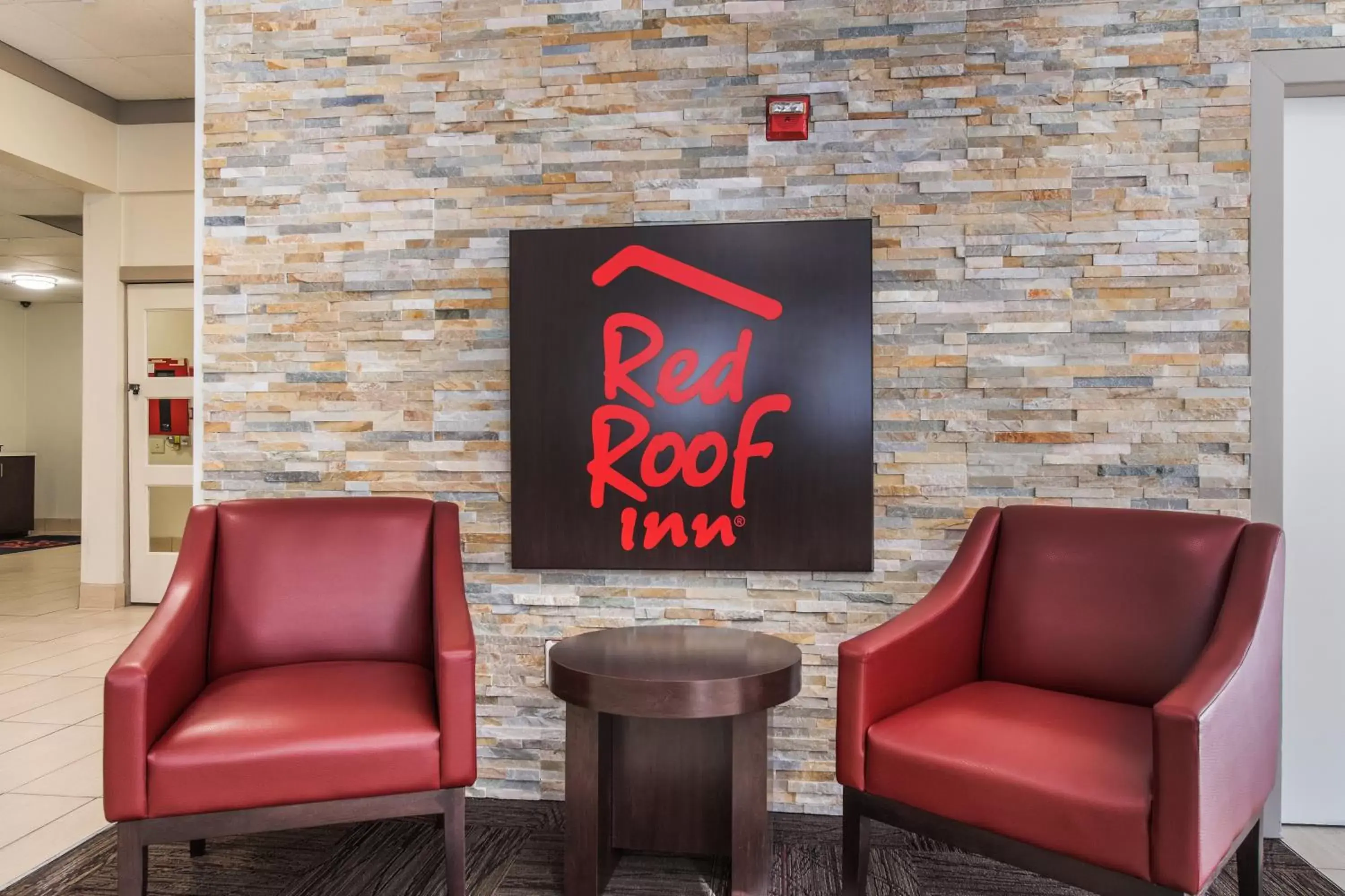 Lobby or reception in Red Roof Inn Seattle Airport - SEATAC