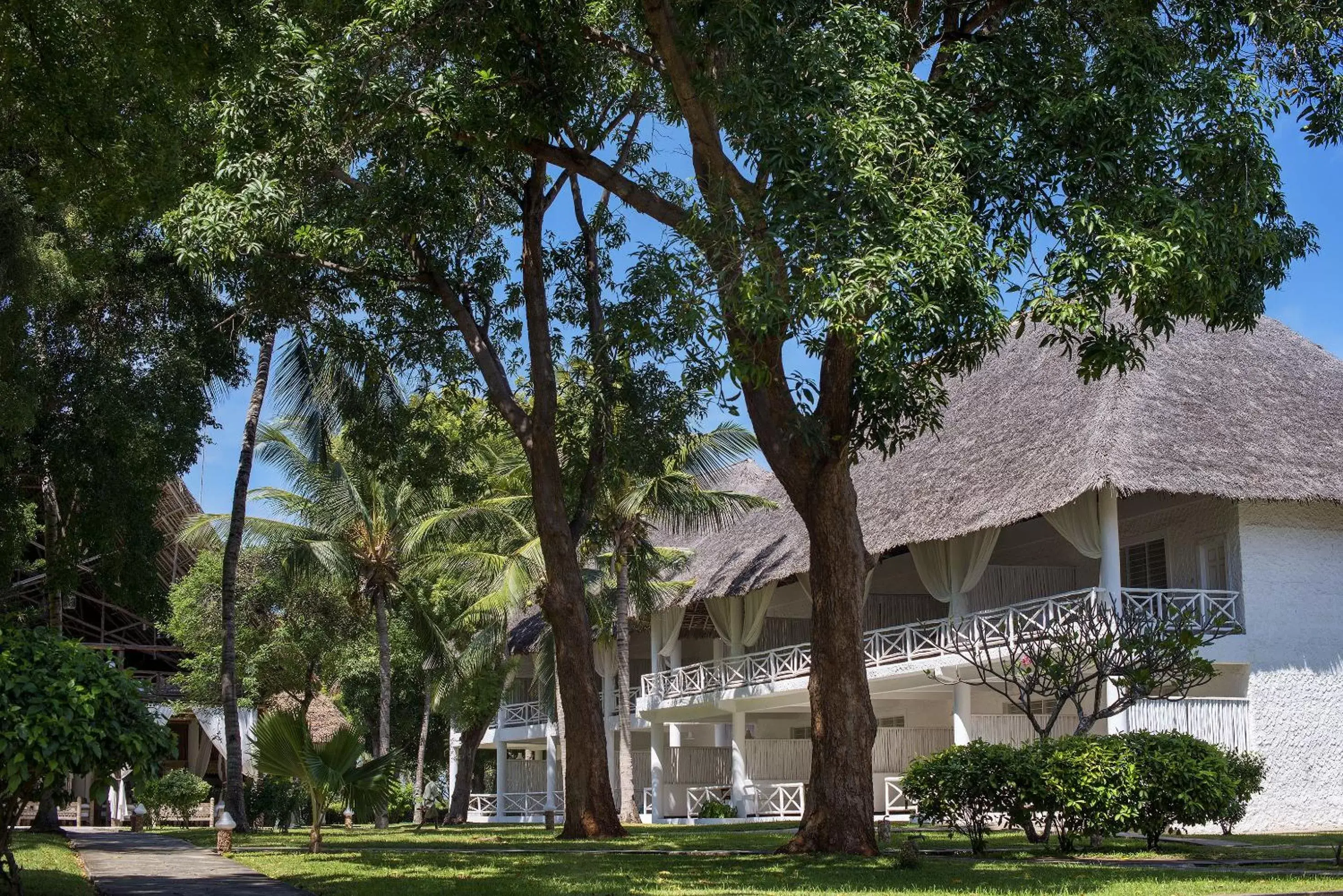 Facade/entrance, Property Building in Sandies Tropical Village