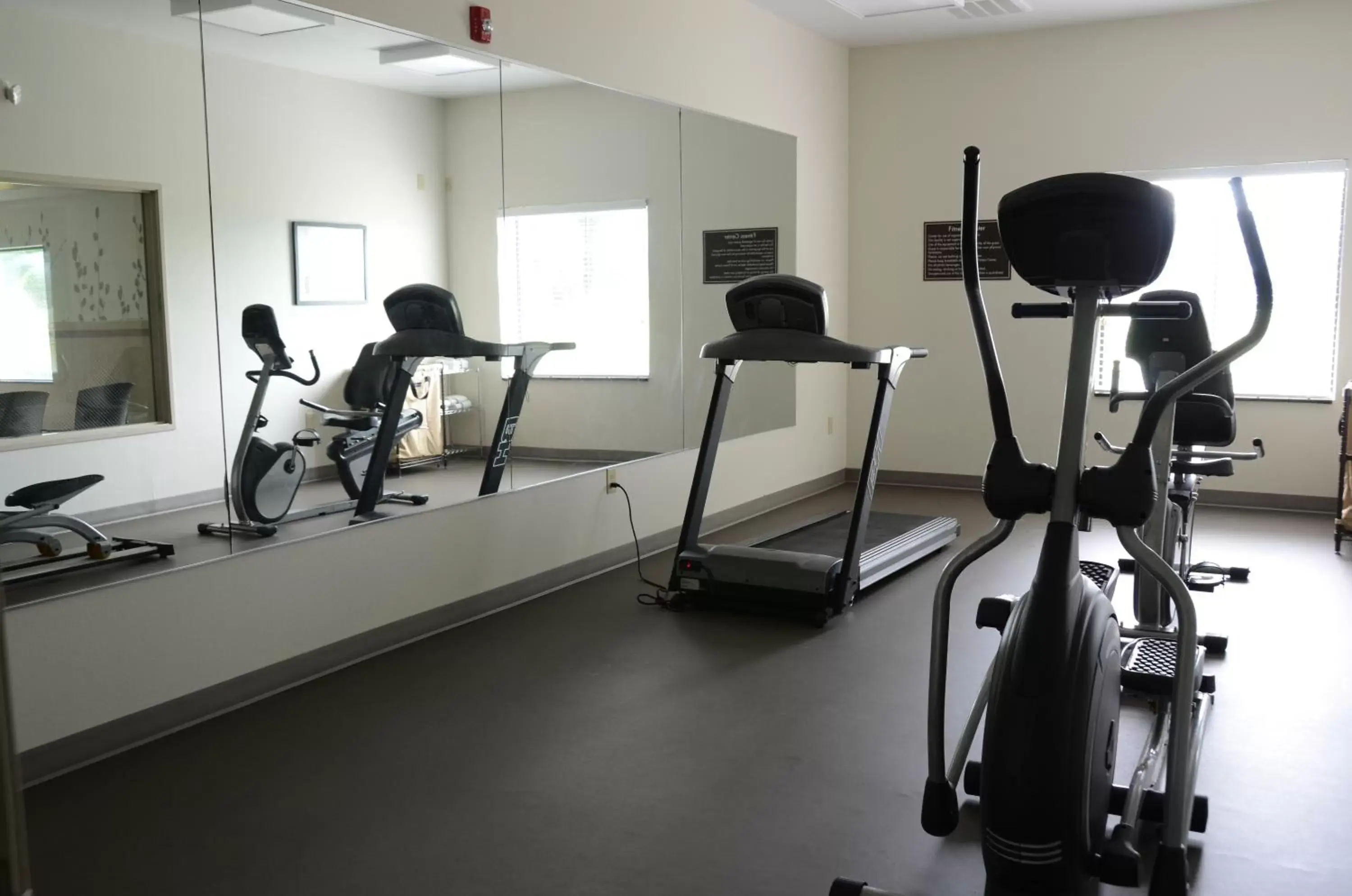 Fitness centre/facilities, Fitness Center/Facilities in Sleep Inn & Suites Cave City