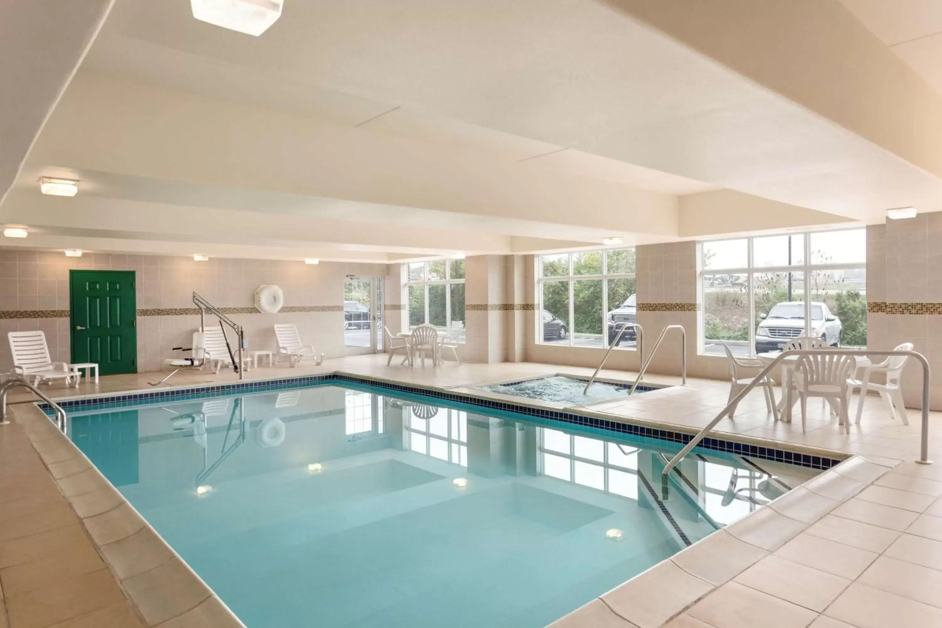 On site, Swimming Pool in Country Inn & Suites by Radisson, Harrisburg - Hershey-West, PA