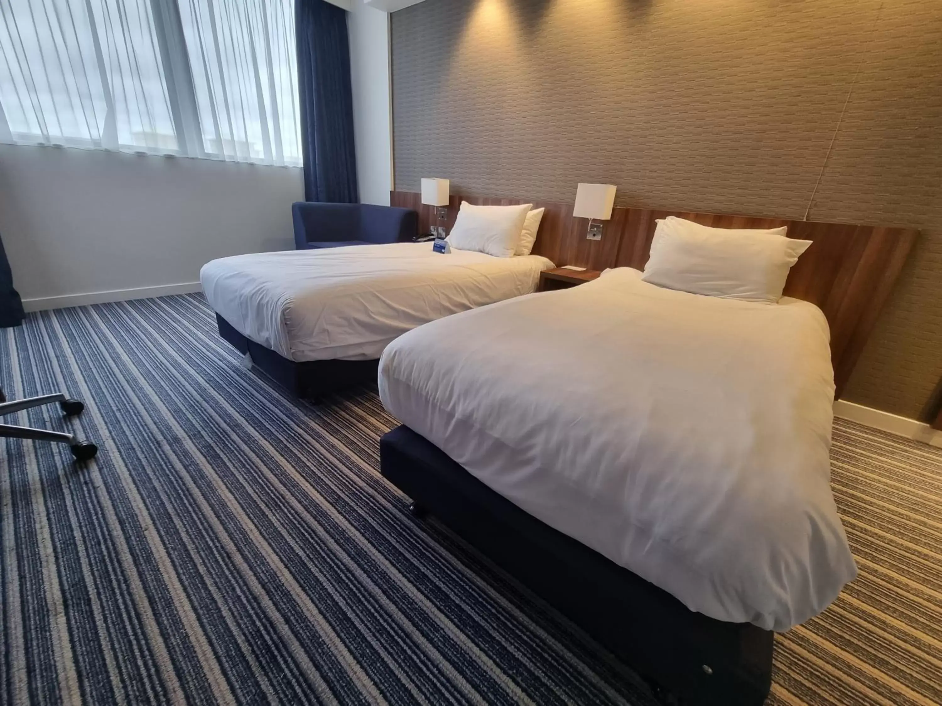 Bed in Holiday Inn Express Wakefield by IHG Bed in Holiday Inn Express Wakefield by IHG