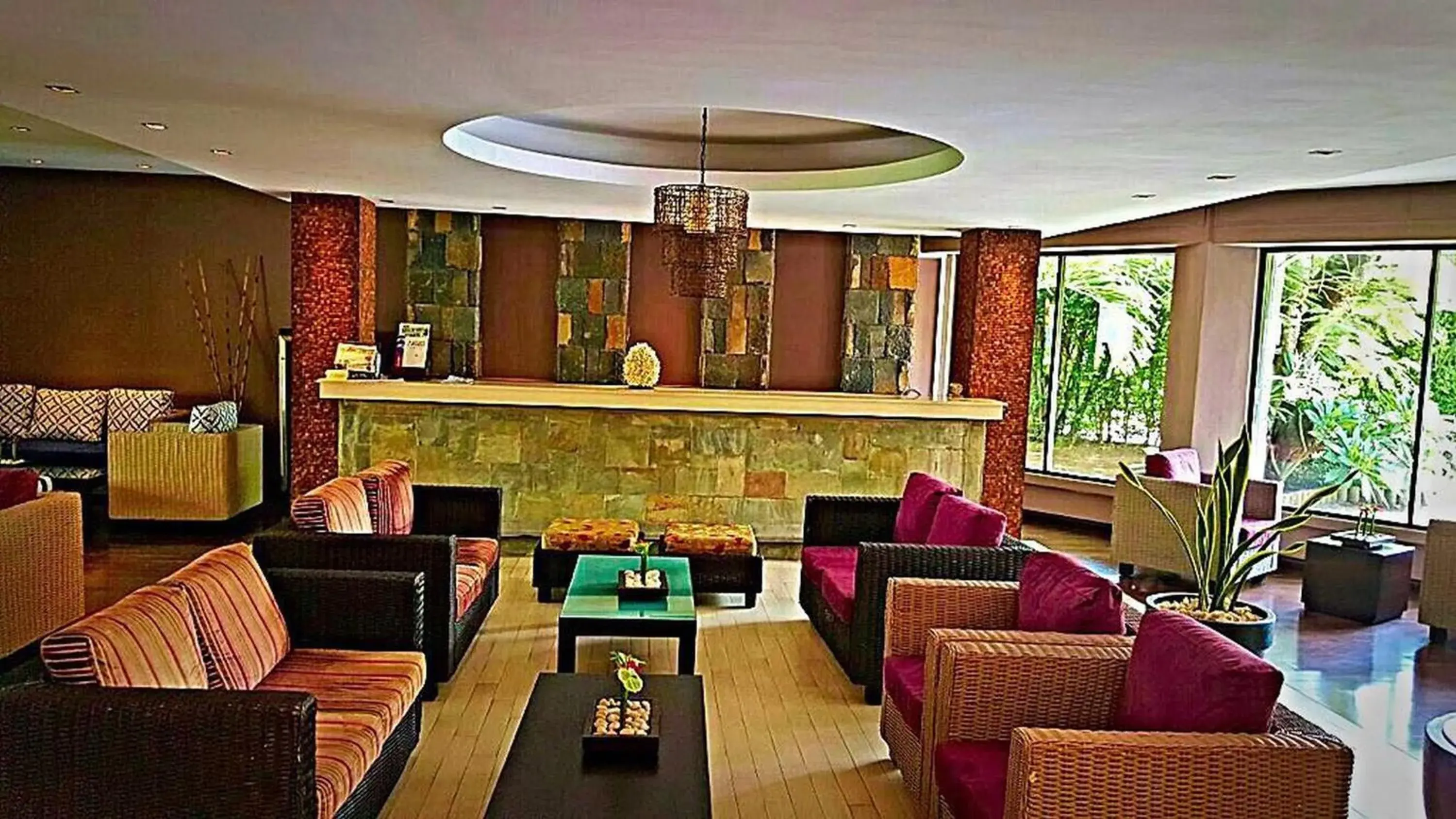 Lobby or reception, Restaurant/Places to Eat in Ocean Villas Apart Hotel