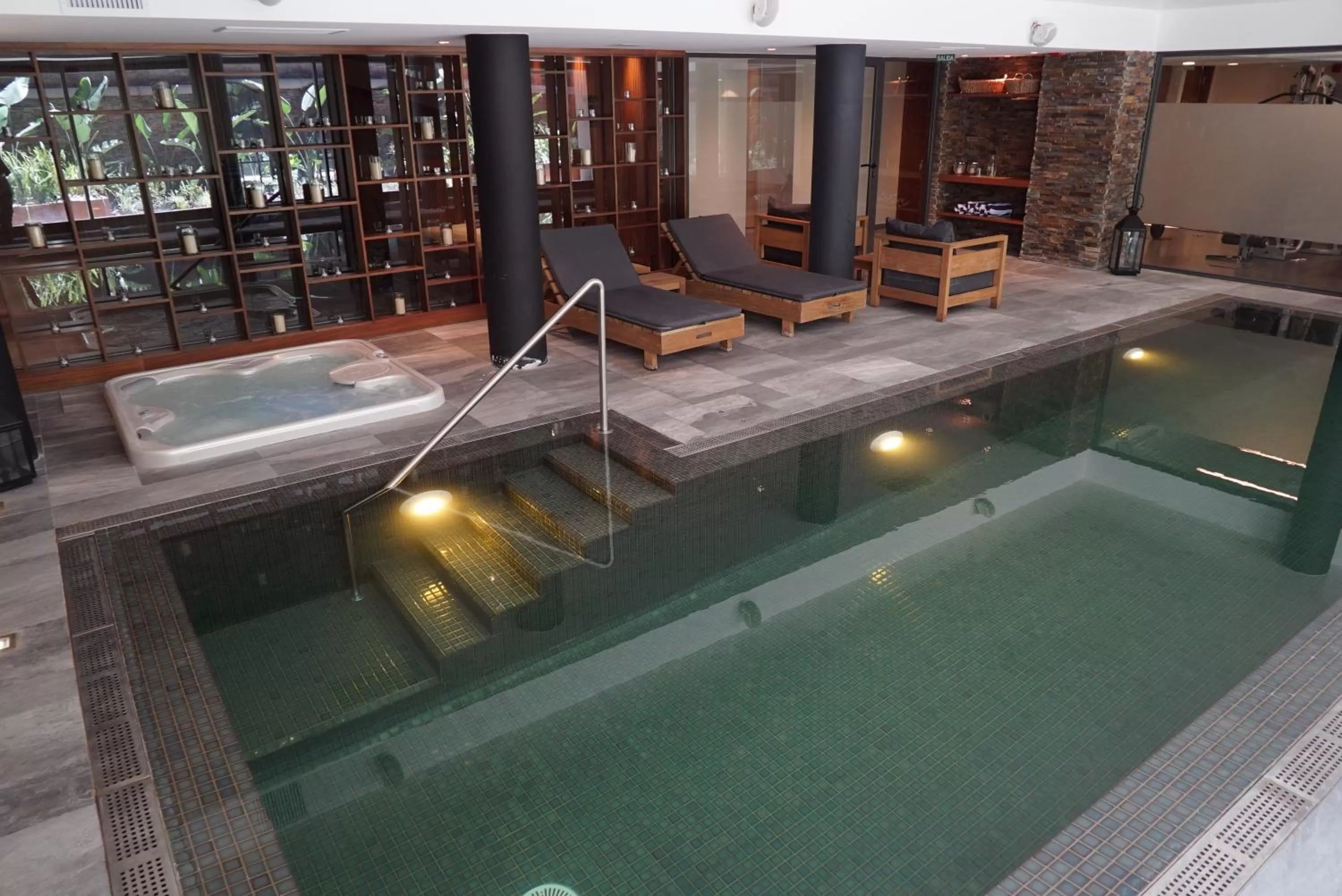 Swimming pool in Cottage Puerto Buceo