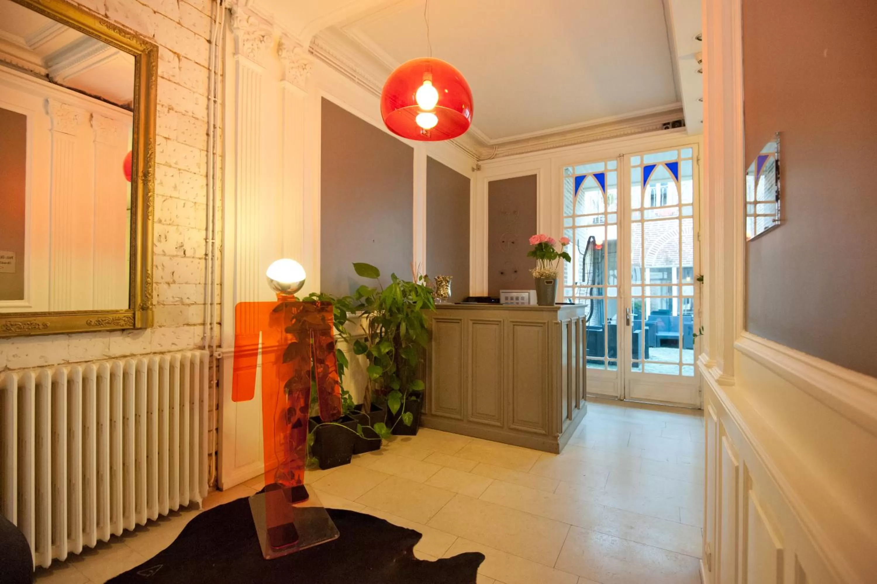 Lobby or reception in Hotel Le Prieuré et La Résidence