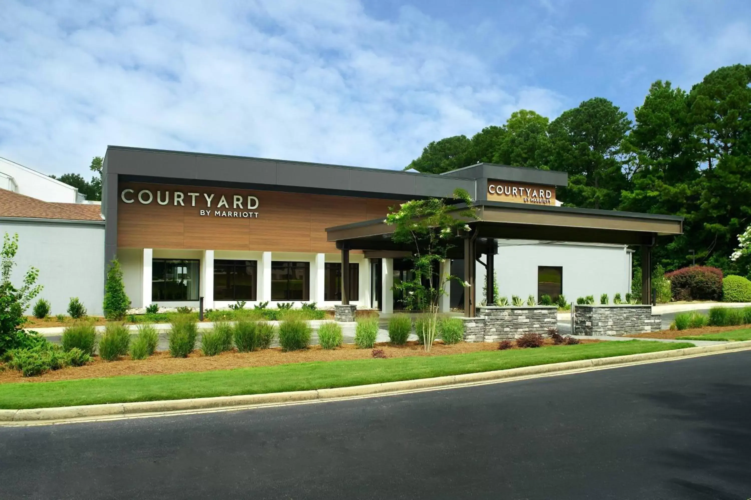 Property Building in Courtyard by Marriott Raleigh Cary