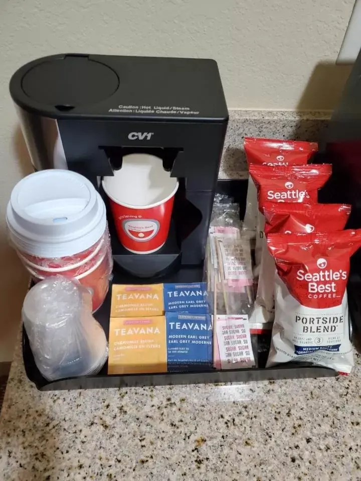 Coffee/tea facilities in Cobblestone Hotel & Suites - Knoxville