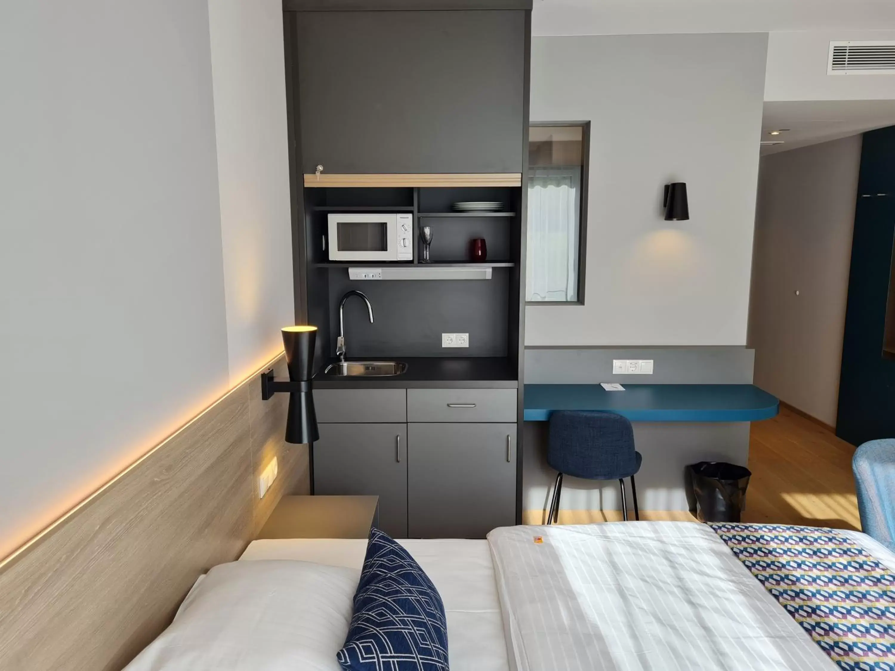 minibar, Kitchen/Kitchenette in Best Western Plus Parkhotel Maximilian Ottobeuren