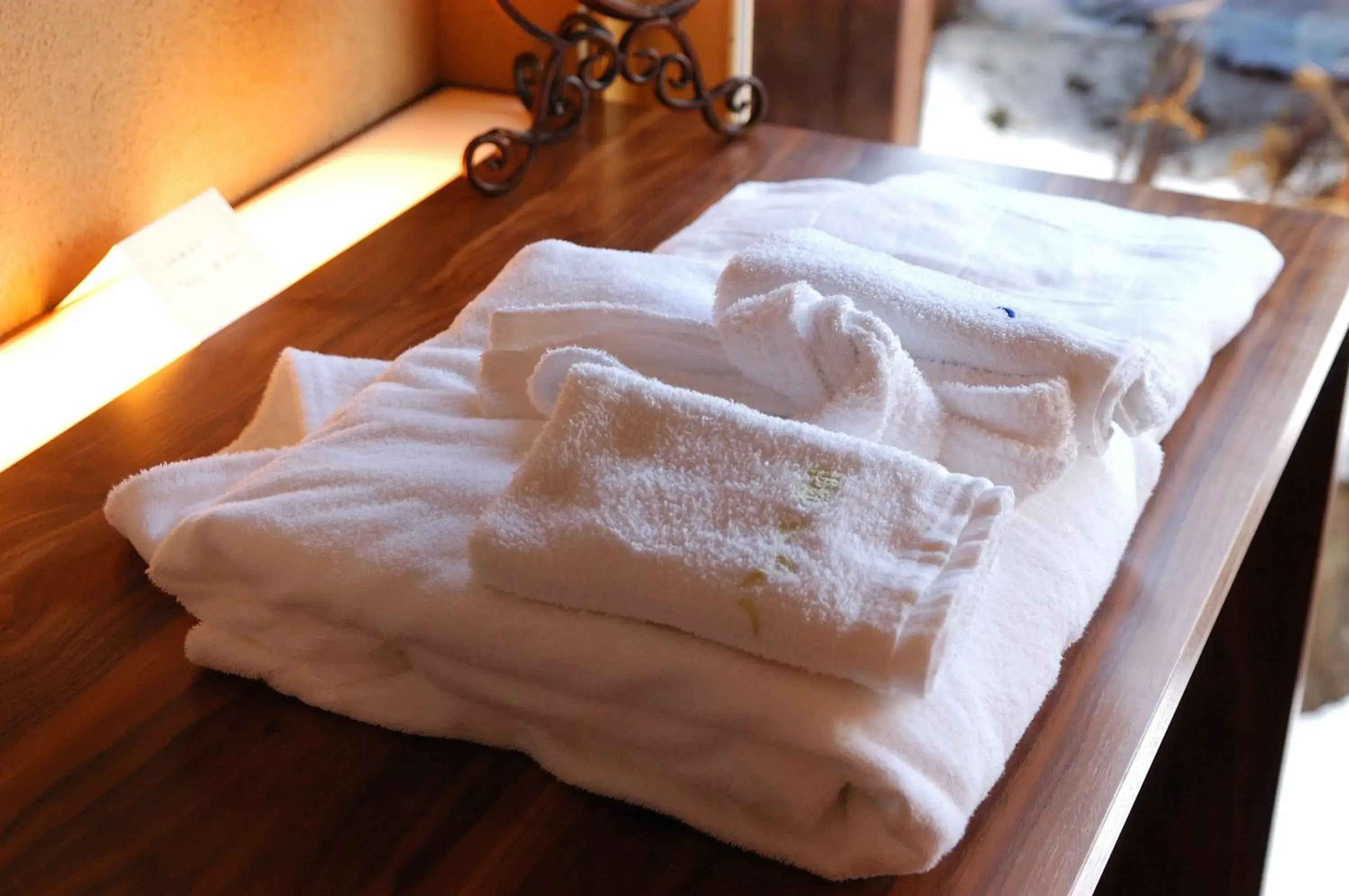 towels, Bed in Ryokan Yatsusankan
