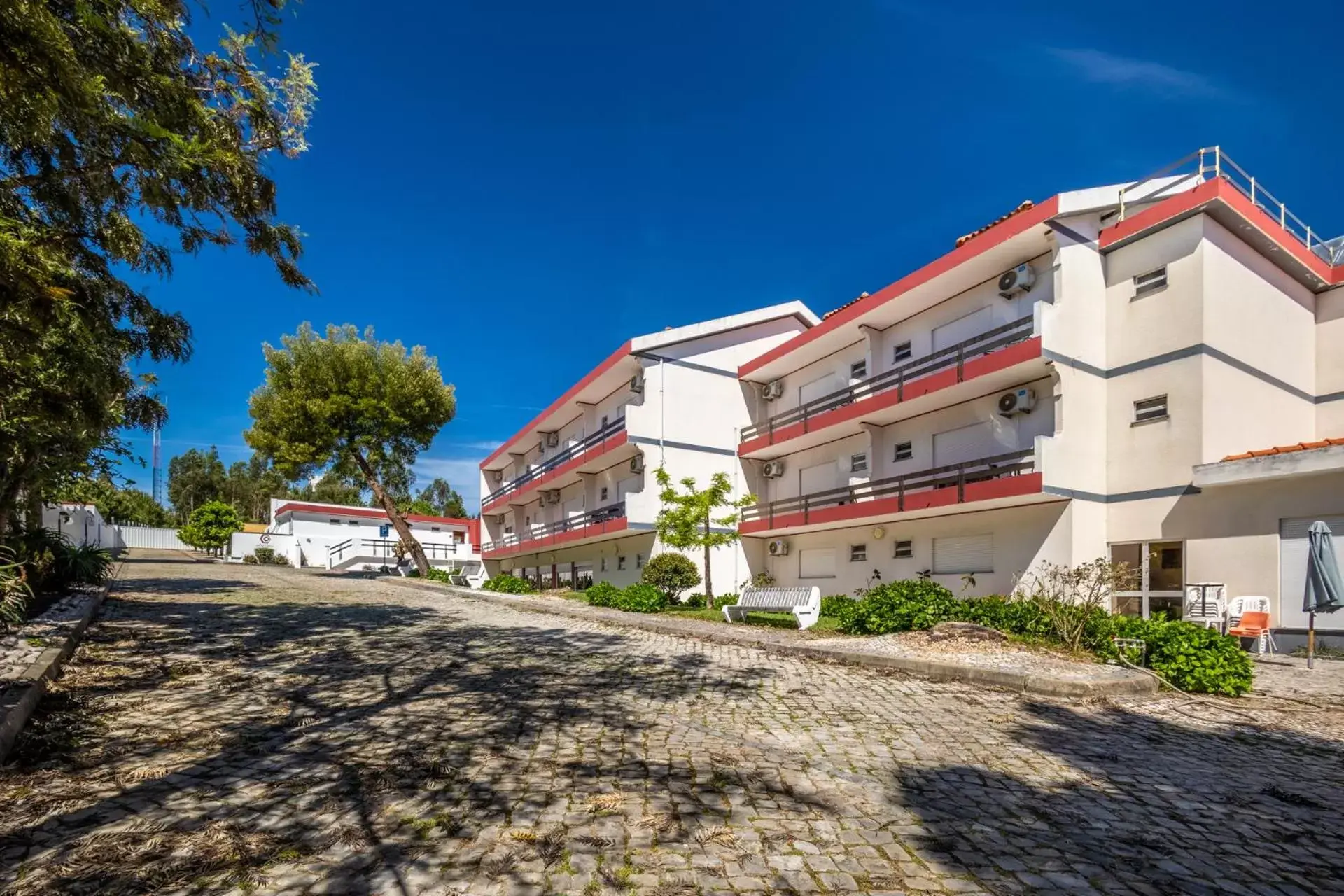 Property Building in Hotel Colmeia