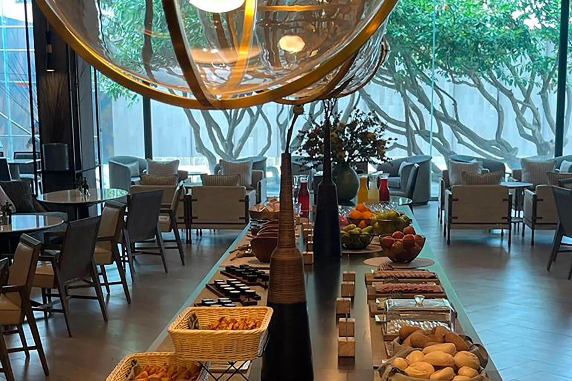 Restaurant/places to eat in Hotel Cabo De Hornos