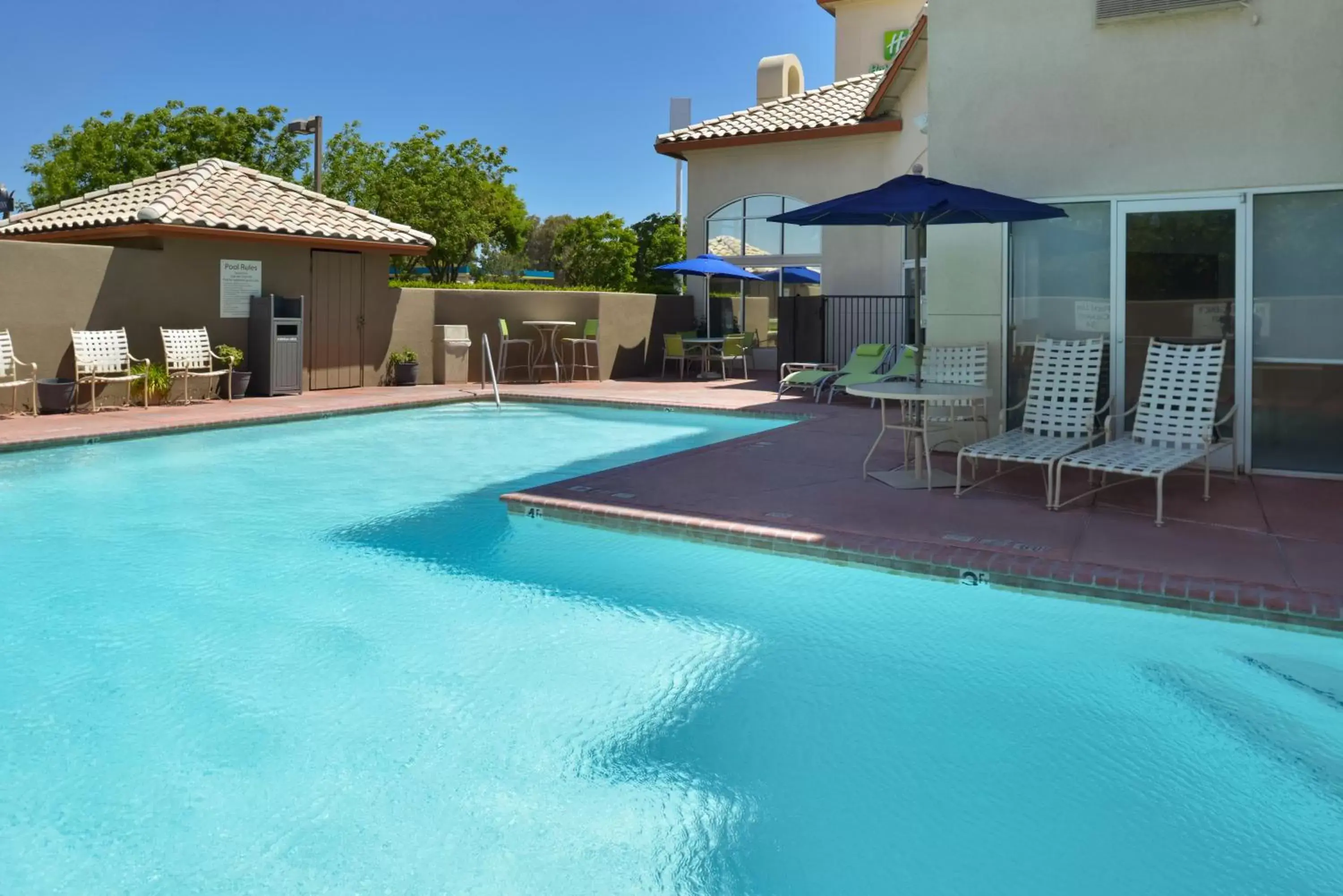 Pool view, Swimming Pool in Holiday Inn Express Madera, an IHG Hotel