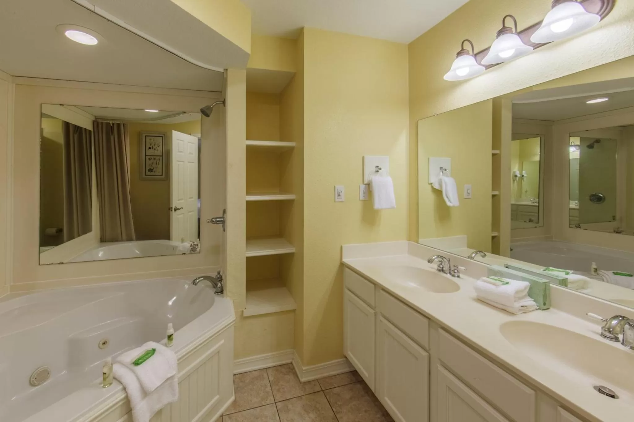 Bathroom in Holiday Inn Club Vacations Villages Resort at Lake Palestine