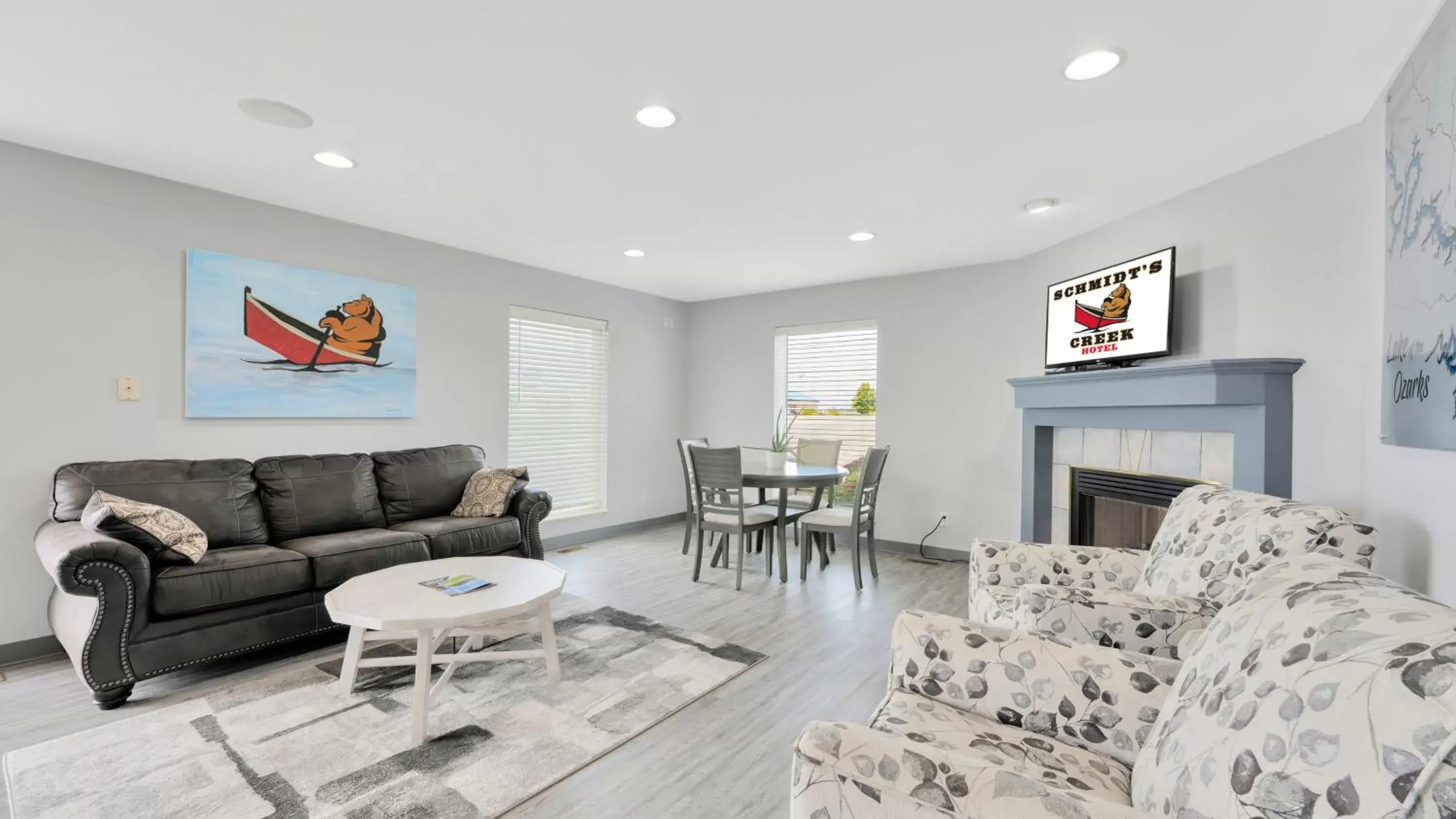 Lobby or reception in Schmidt's Creek Hotel Lobby or reception in Schmidt's Creek Hotel