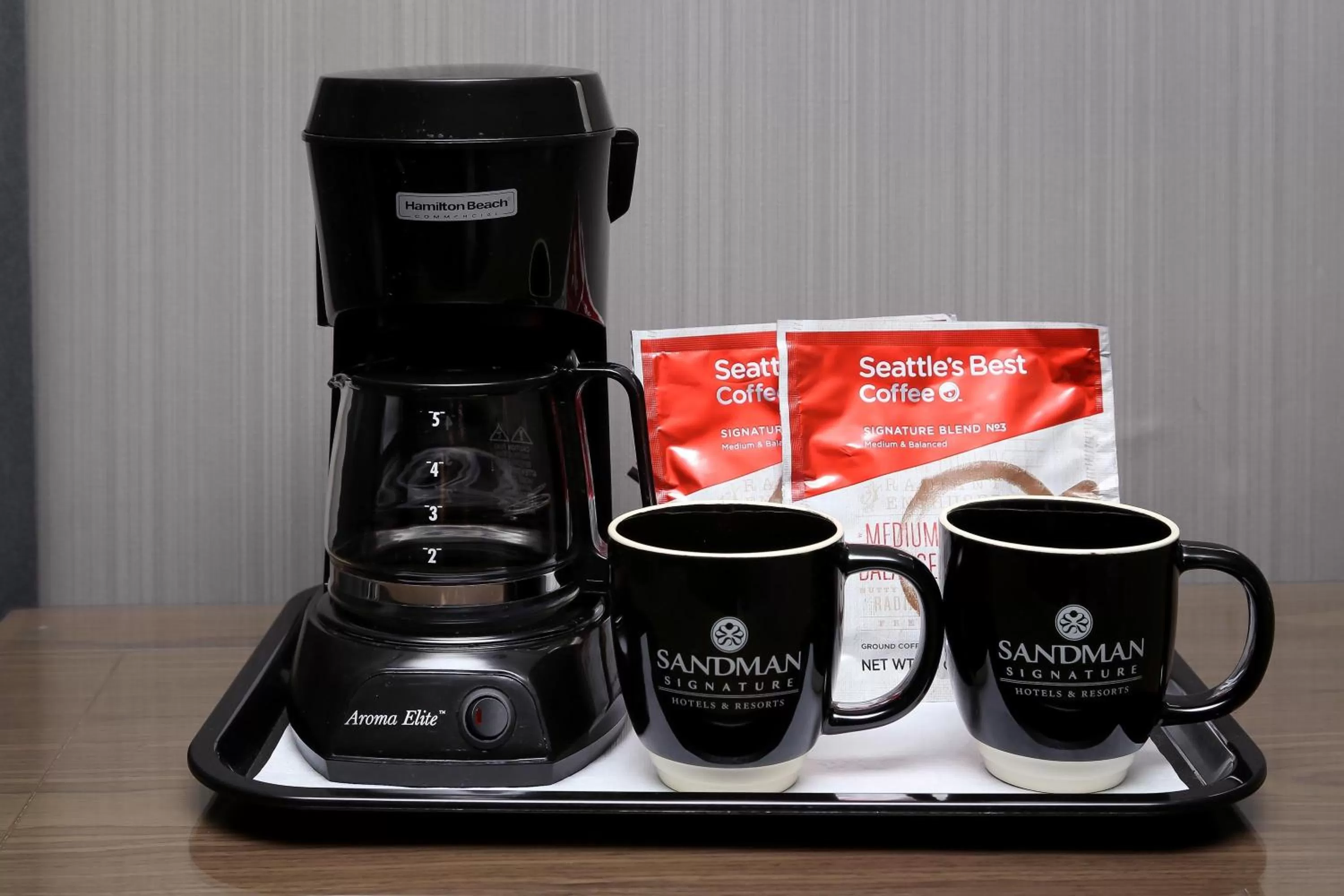 Bedroom in Sandman Signature Lethbridge Lodge