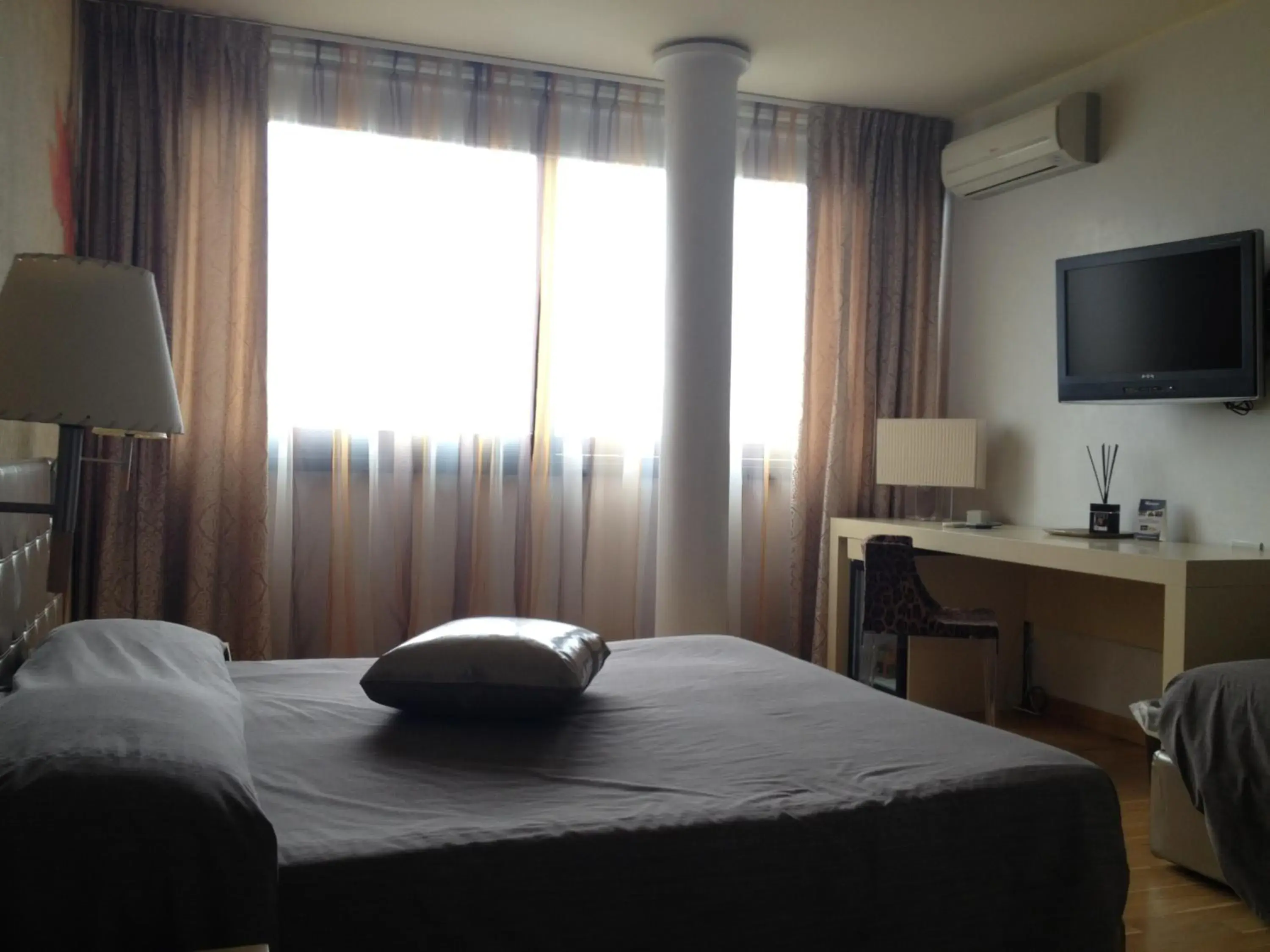 Bedroom, Bed in Hotel San Francisco