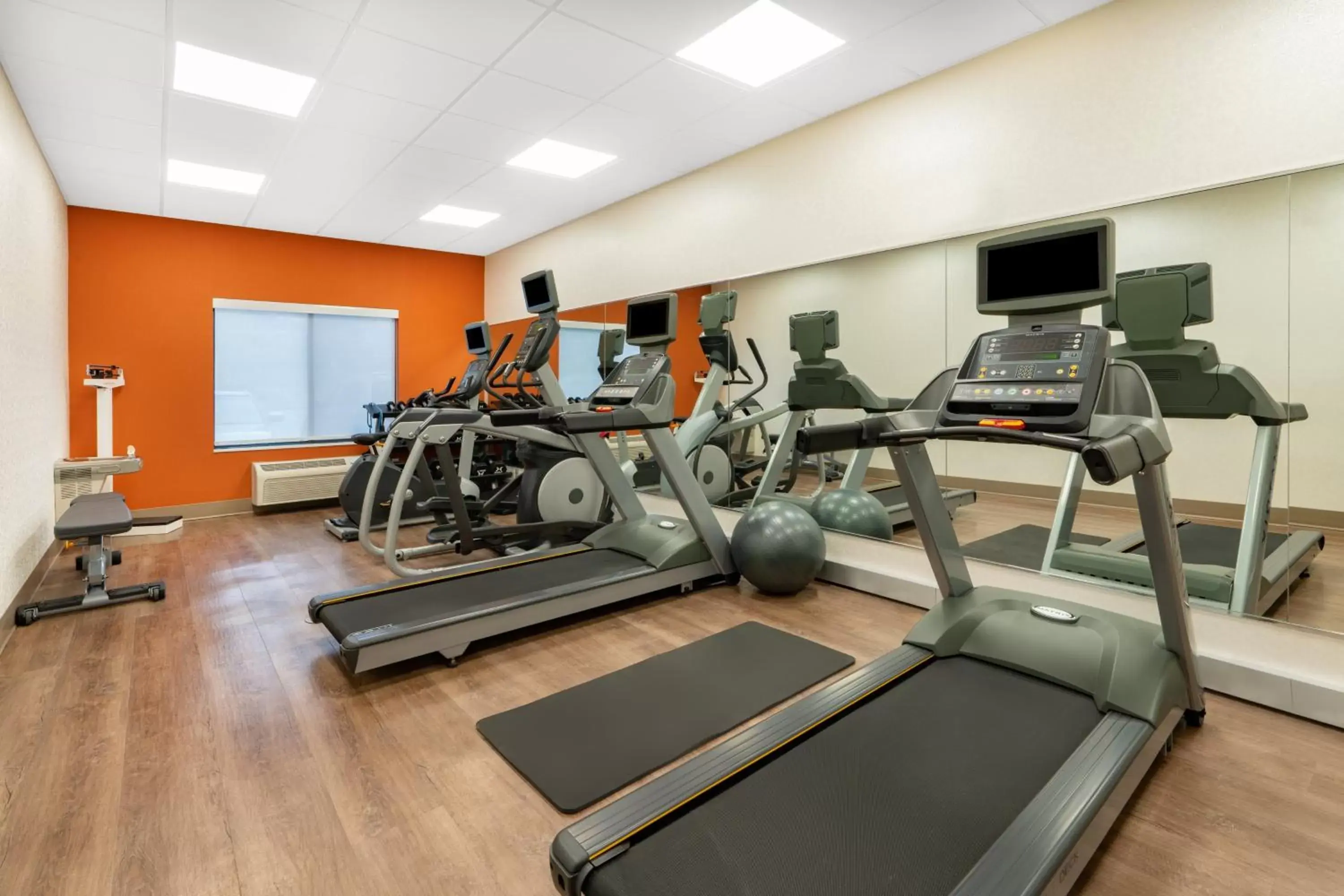 Fitness centre/facilities, Fitness Center/Facilities in Holiday Inn Express & Suites Trinidad, an IHG Hotel