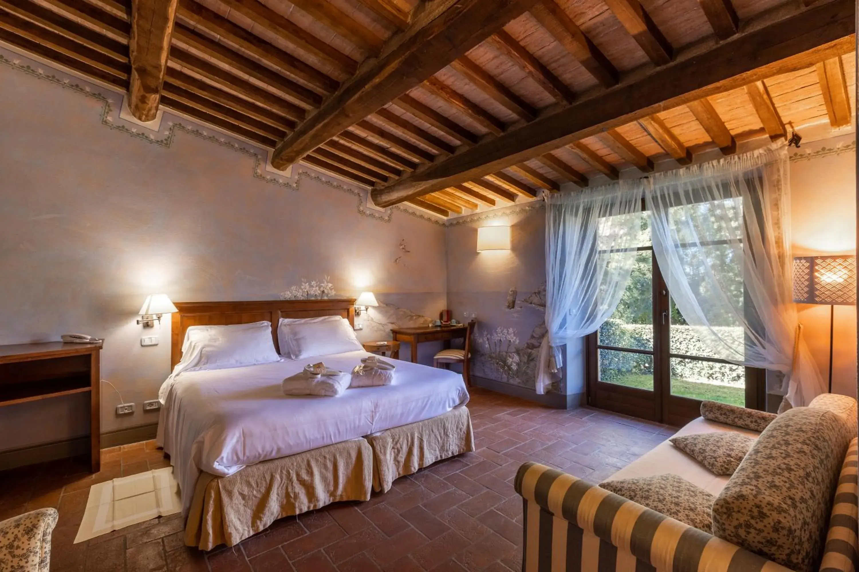 Photo of the whole room, Bed in La Melosa Resort & Spa