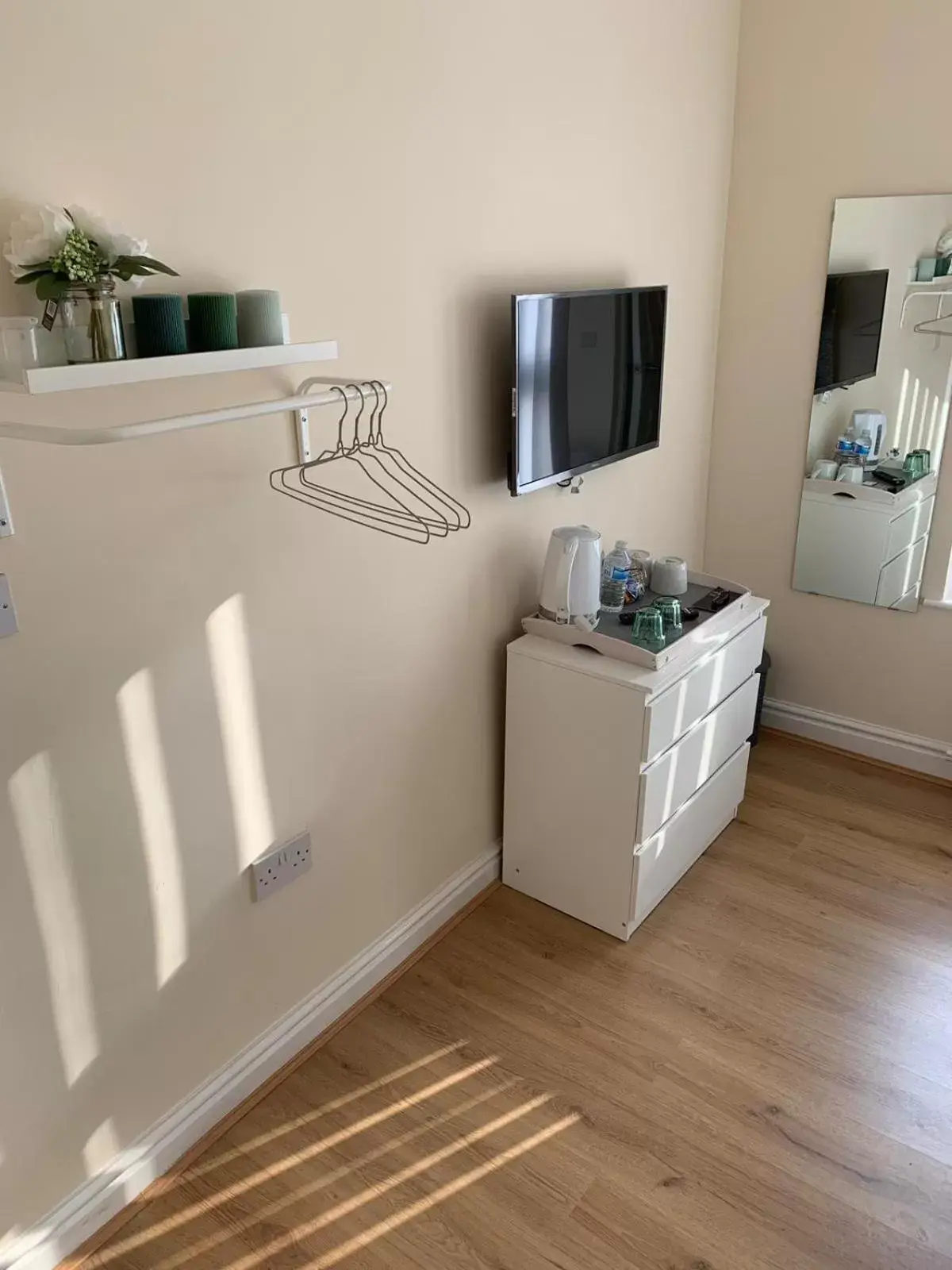 TV/Entertainment Center in Smeaton serviced Accommodation