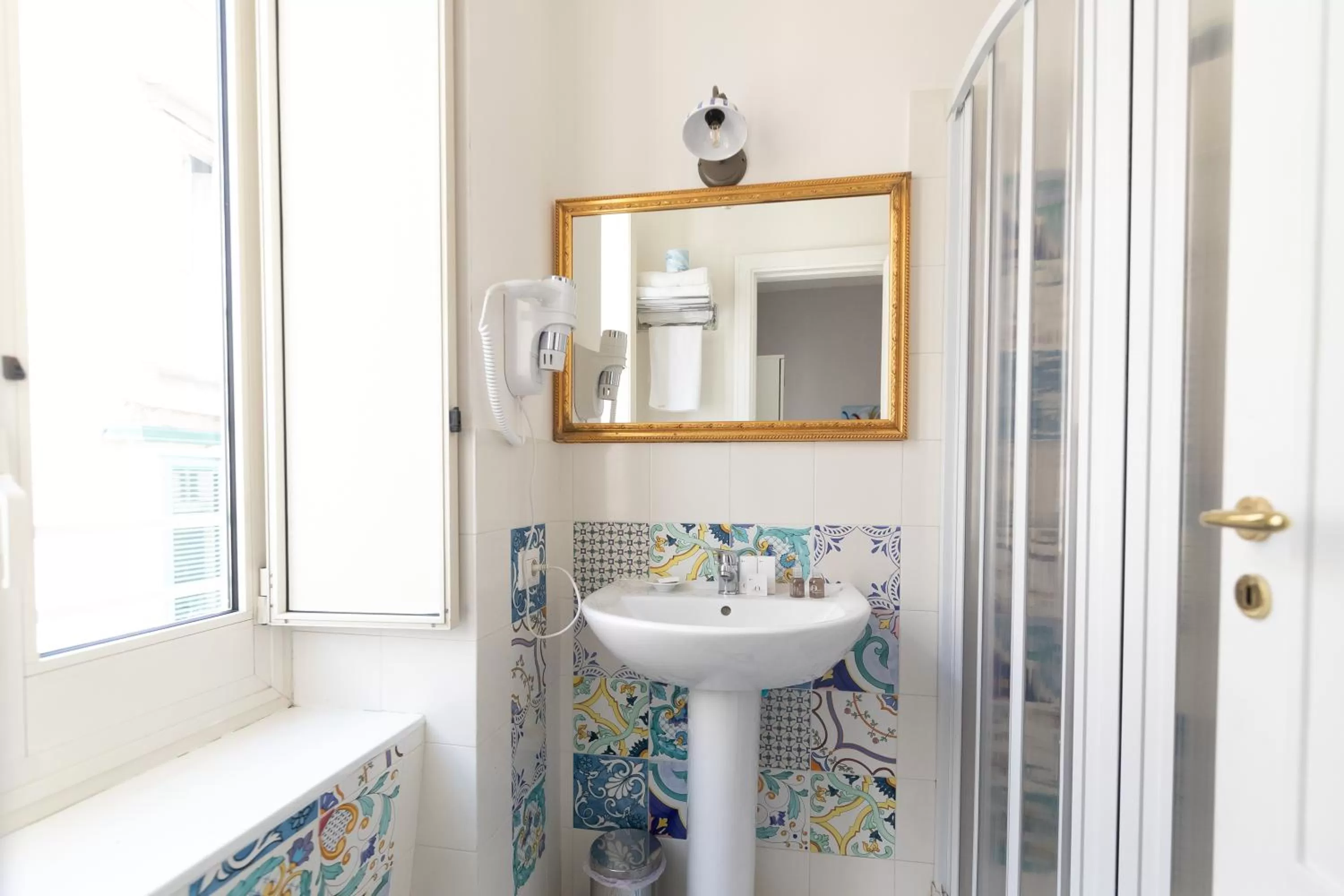 Bathroom in EFFE SUITES