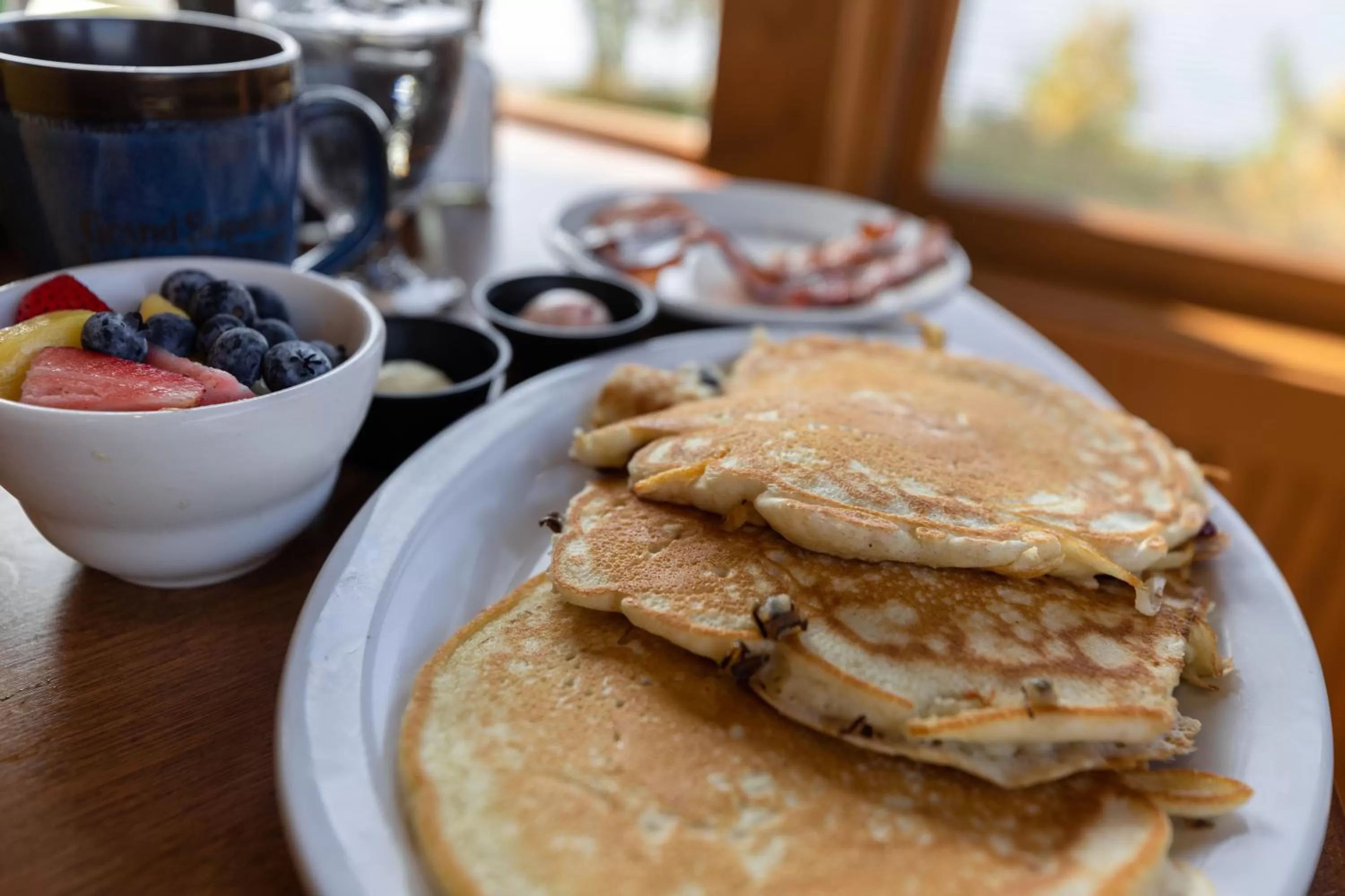 Food in Grand Superior Lodge