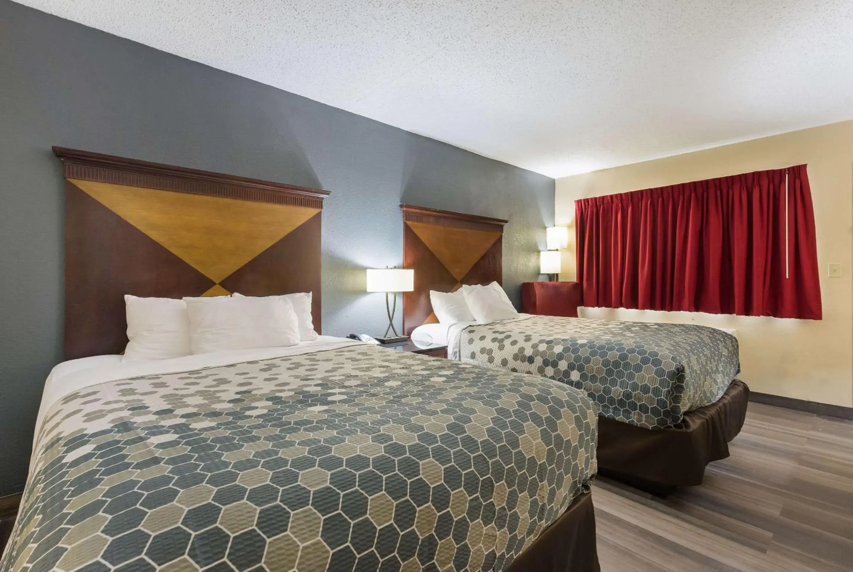 Queen Room with Two Queen Beds - Non-Smoking in Econo Lodge Inn & Suites