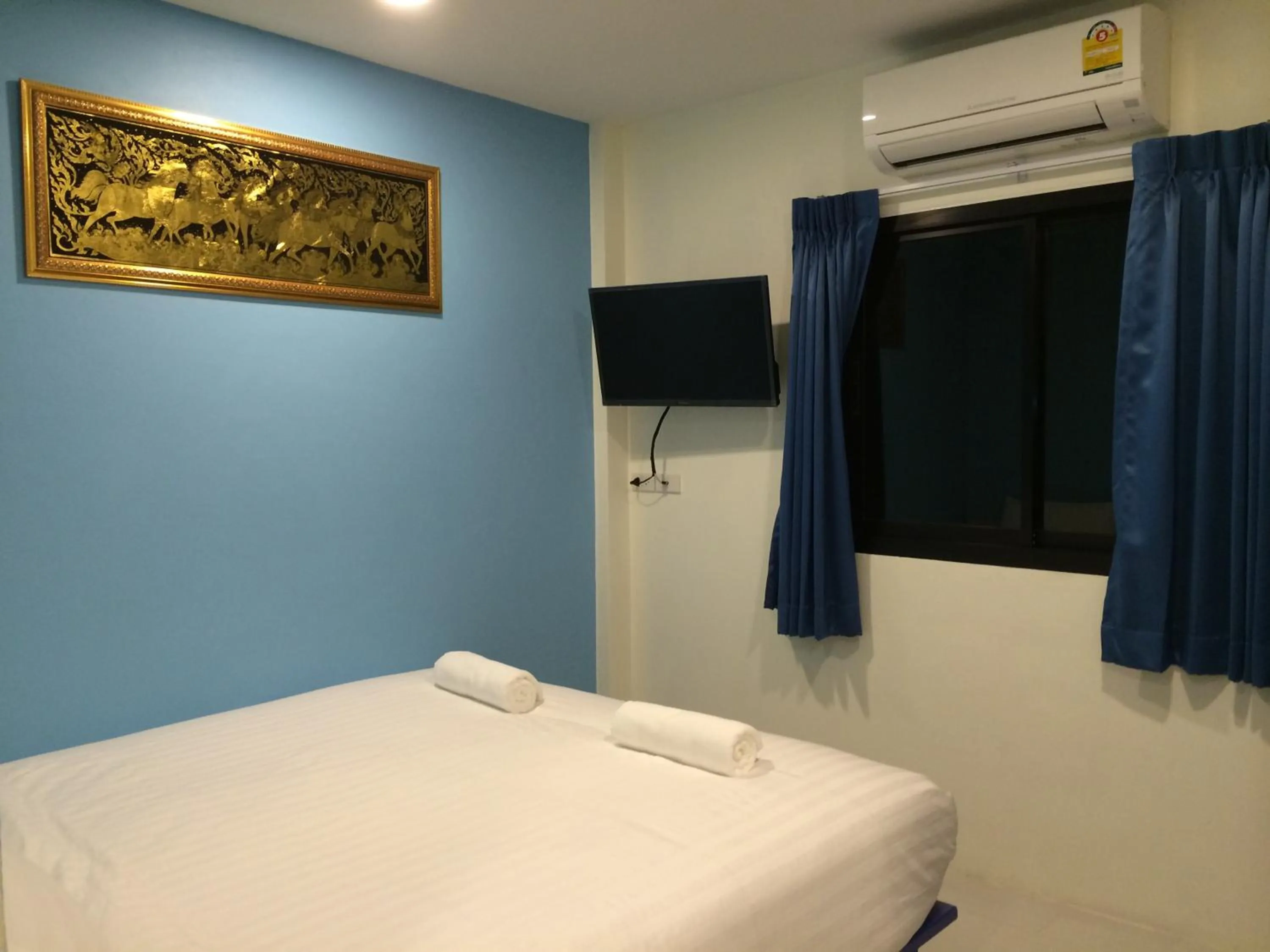 Bed in The Seven Luck