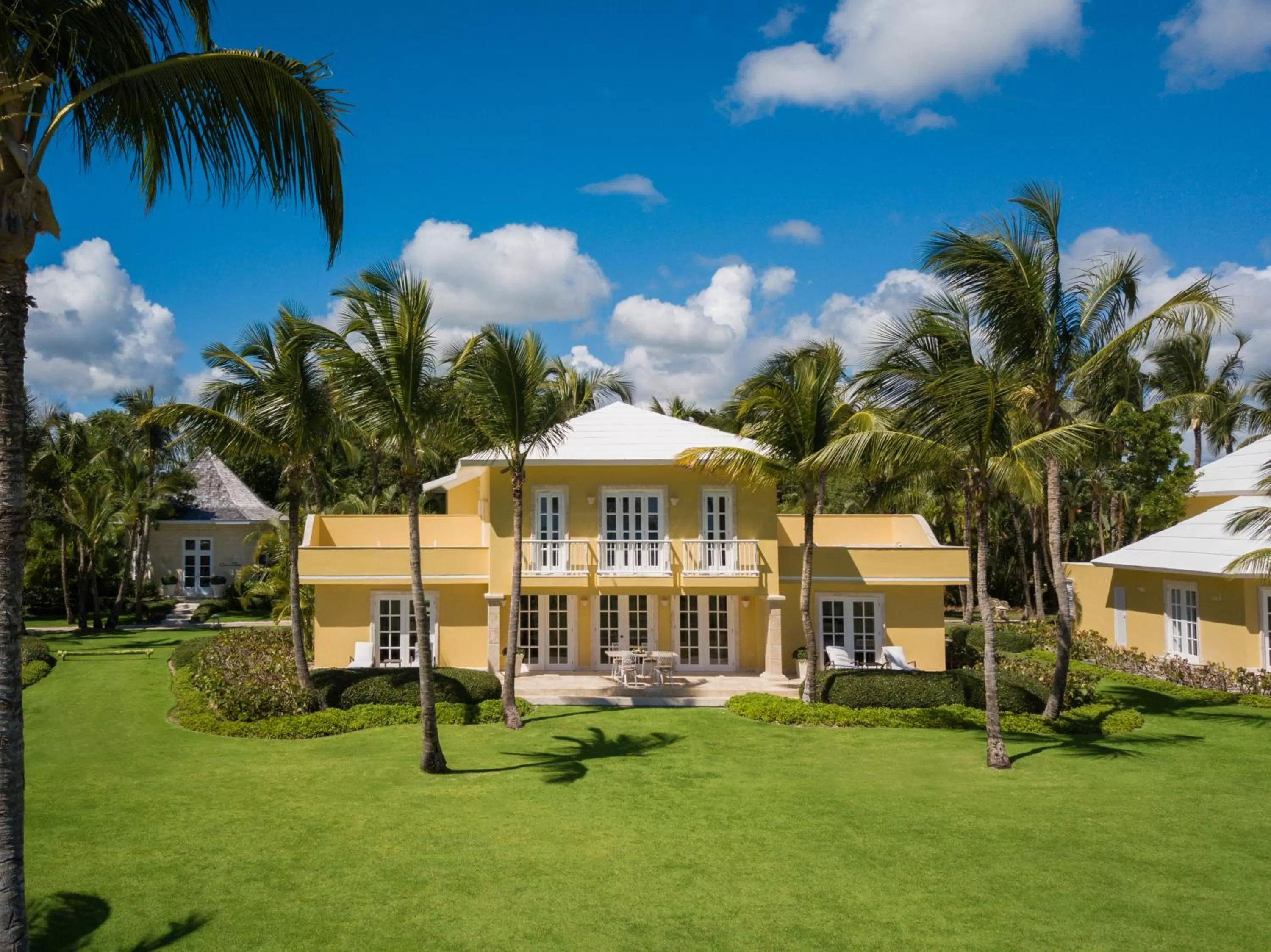 Property building in Tortuga Bay