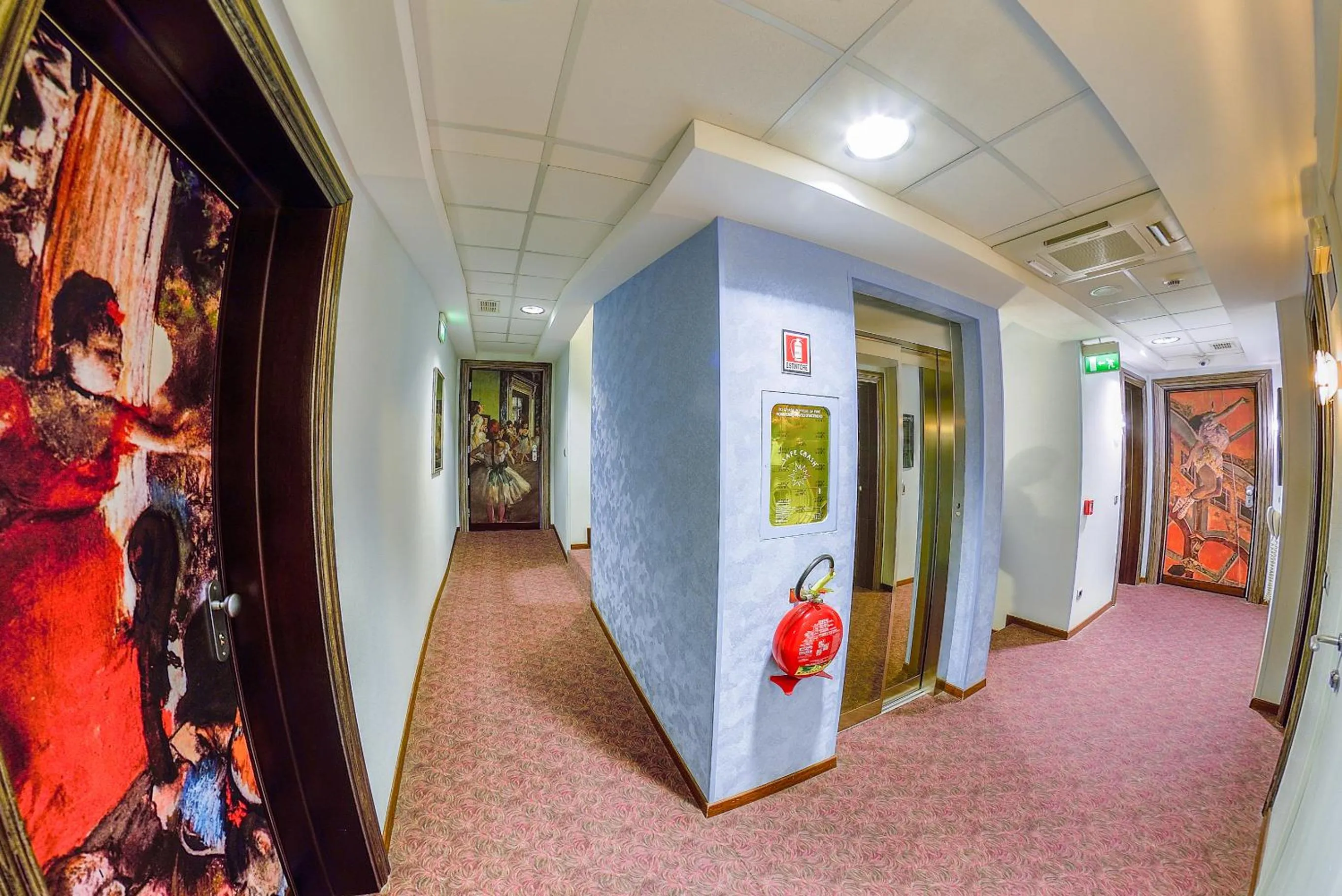 Decorative detail in Victoria Hotel