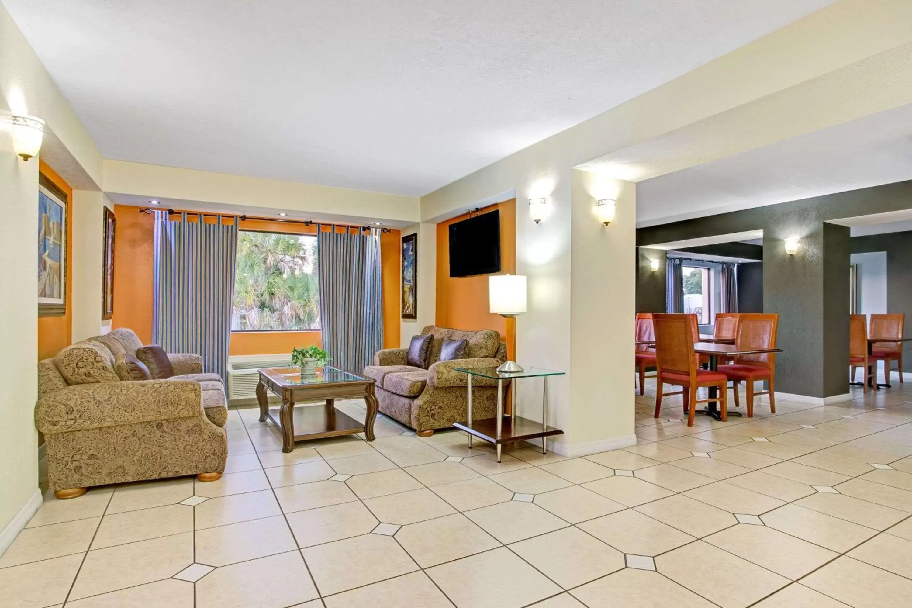 Lobby or reception in Days Inn & Suites by Wyndham Tampa - Ybor City Lobby or reception in Days Inn & Suites by Wyndham Tampa - Ybor City