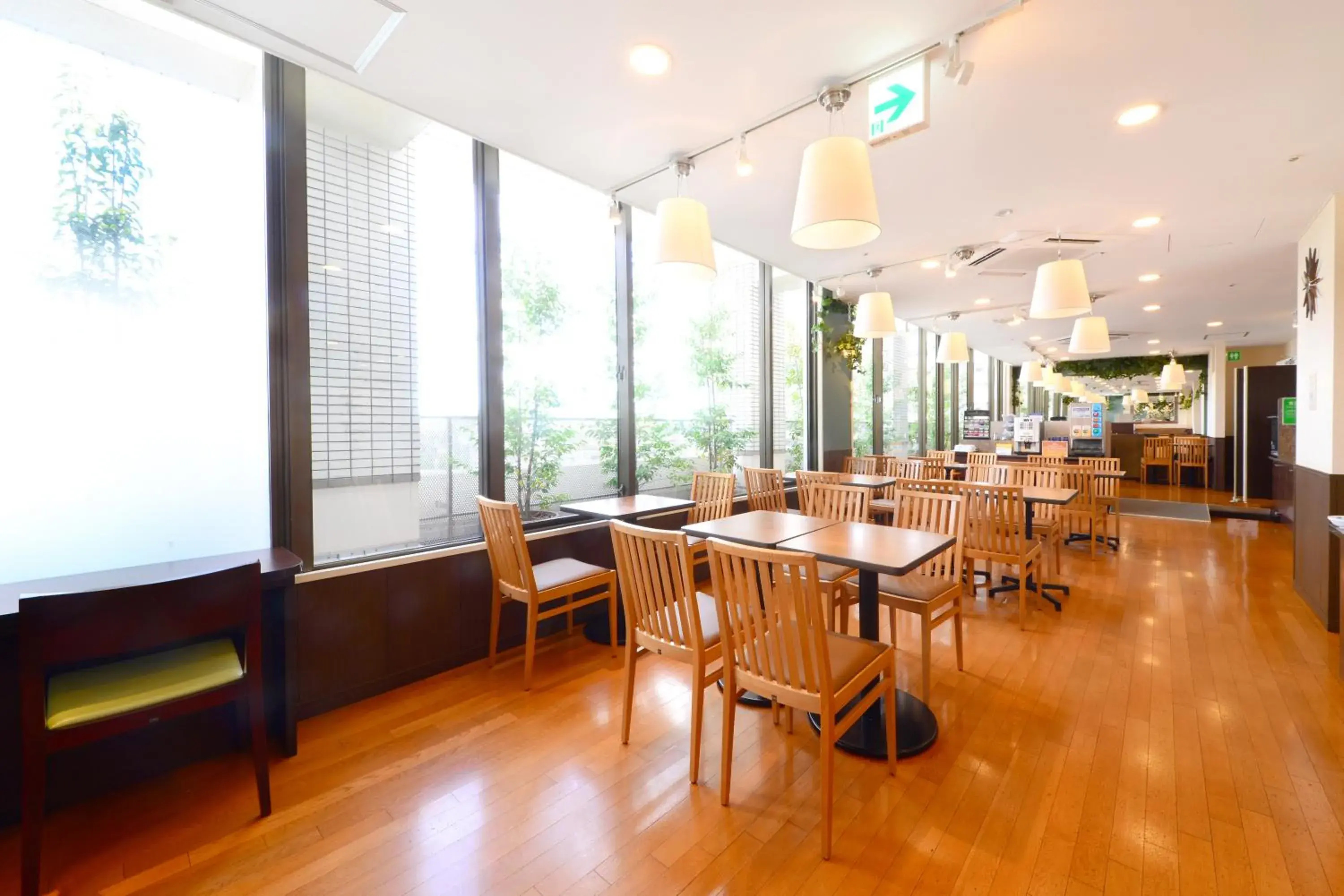 Restaurant/Places to Eat in Vessel Inn Yachiyo Katsutadaiekimae