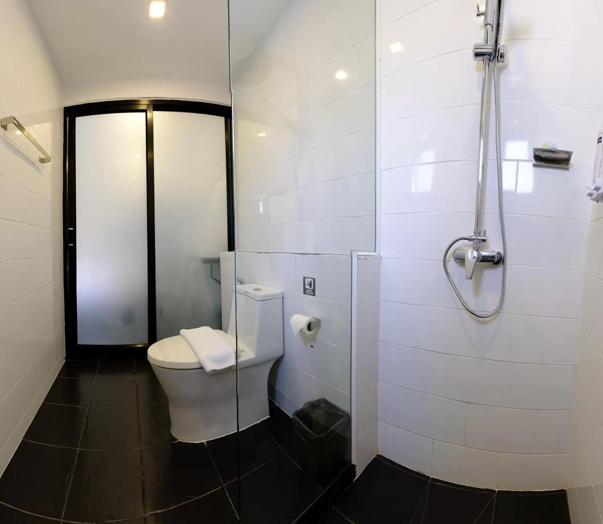 Bathroom in Asa Hotel