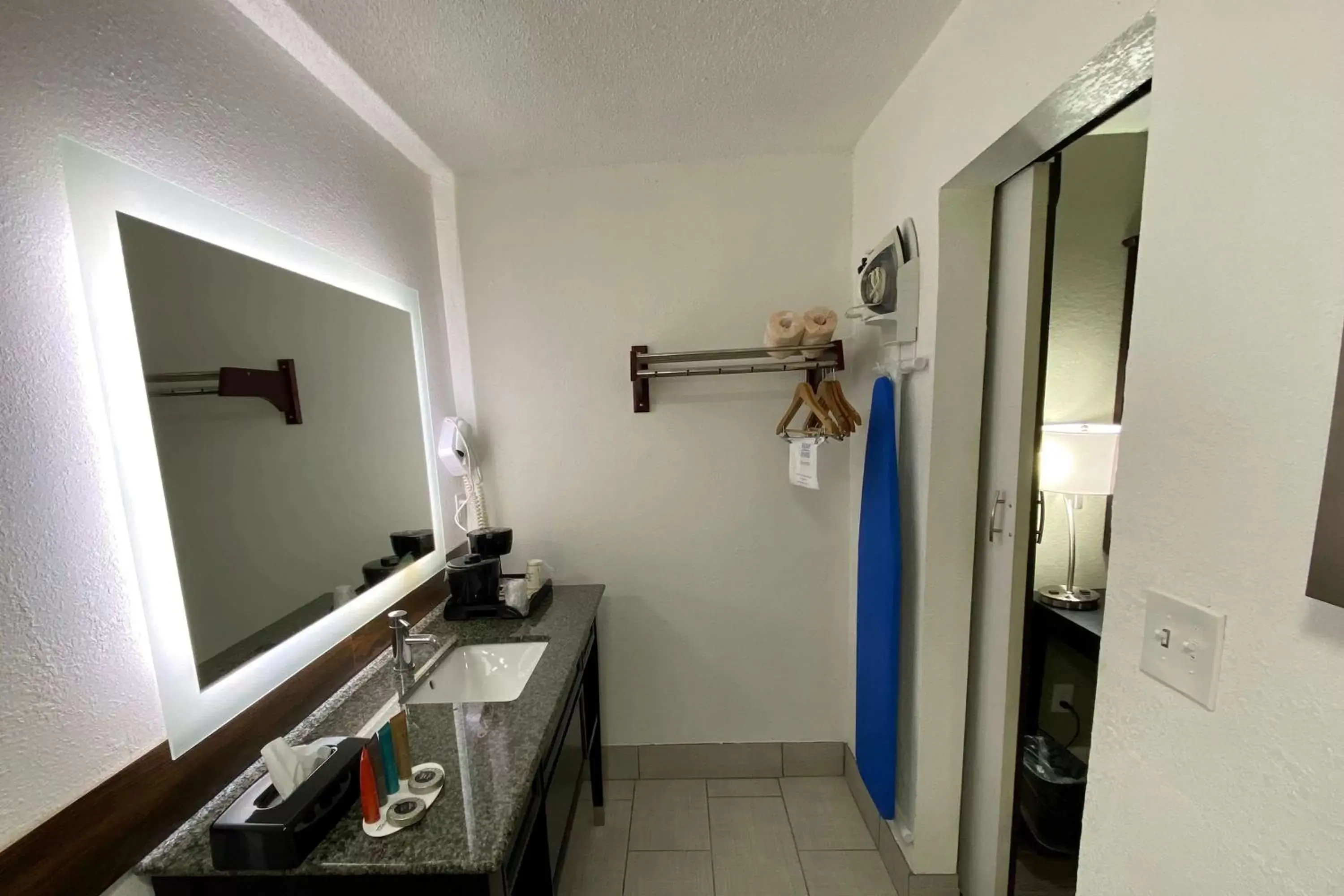 Photo of the whole room, Bathroom in Lx Hotel, Manchester, Tennessee