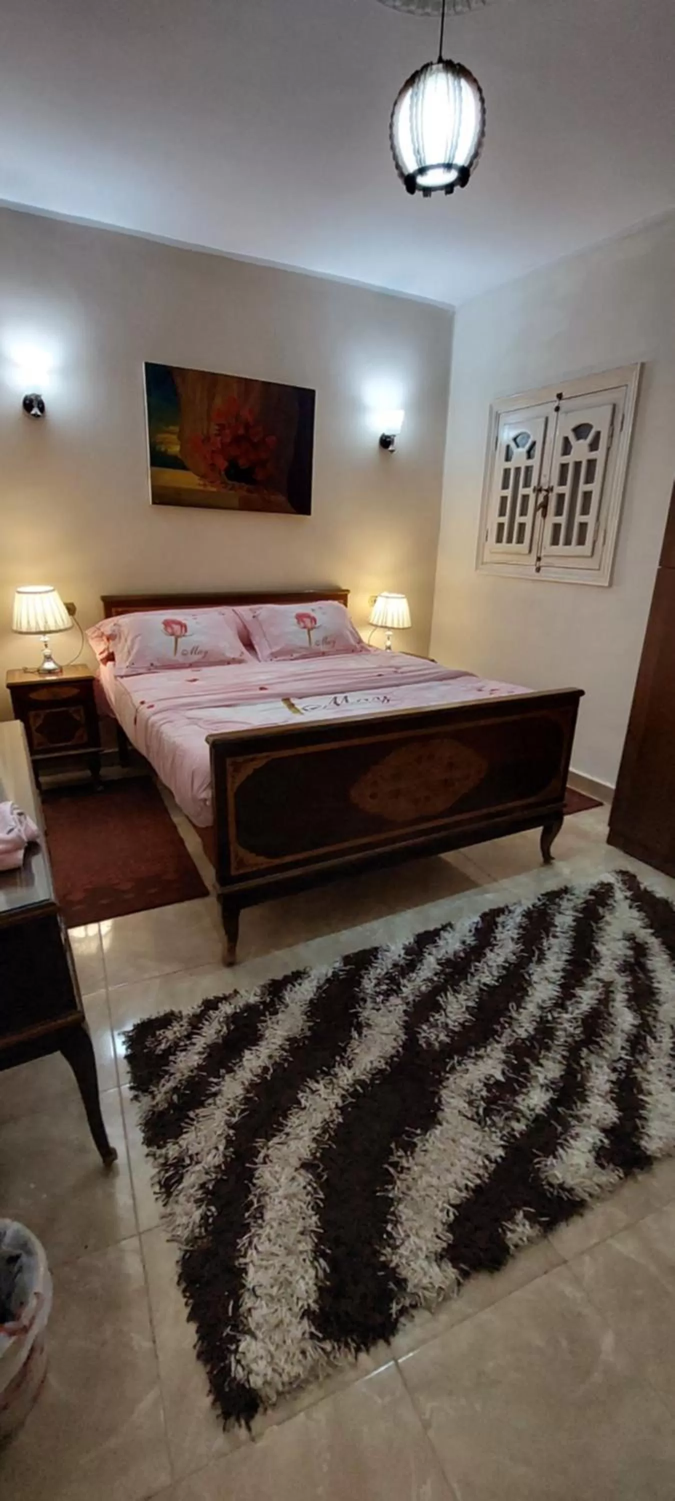 Photo of the whole room, Bed in pyramid Giza city inn