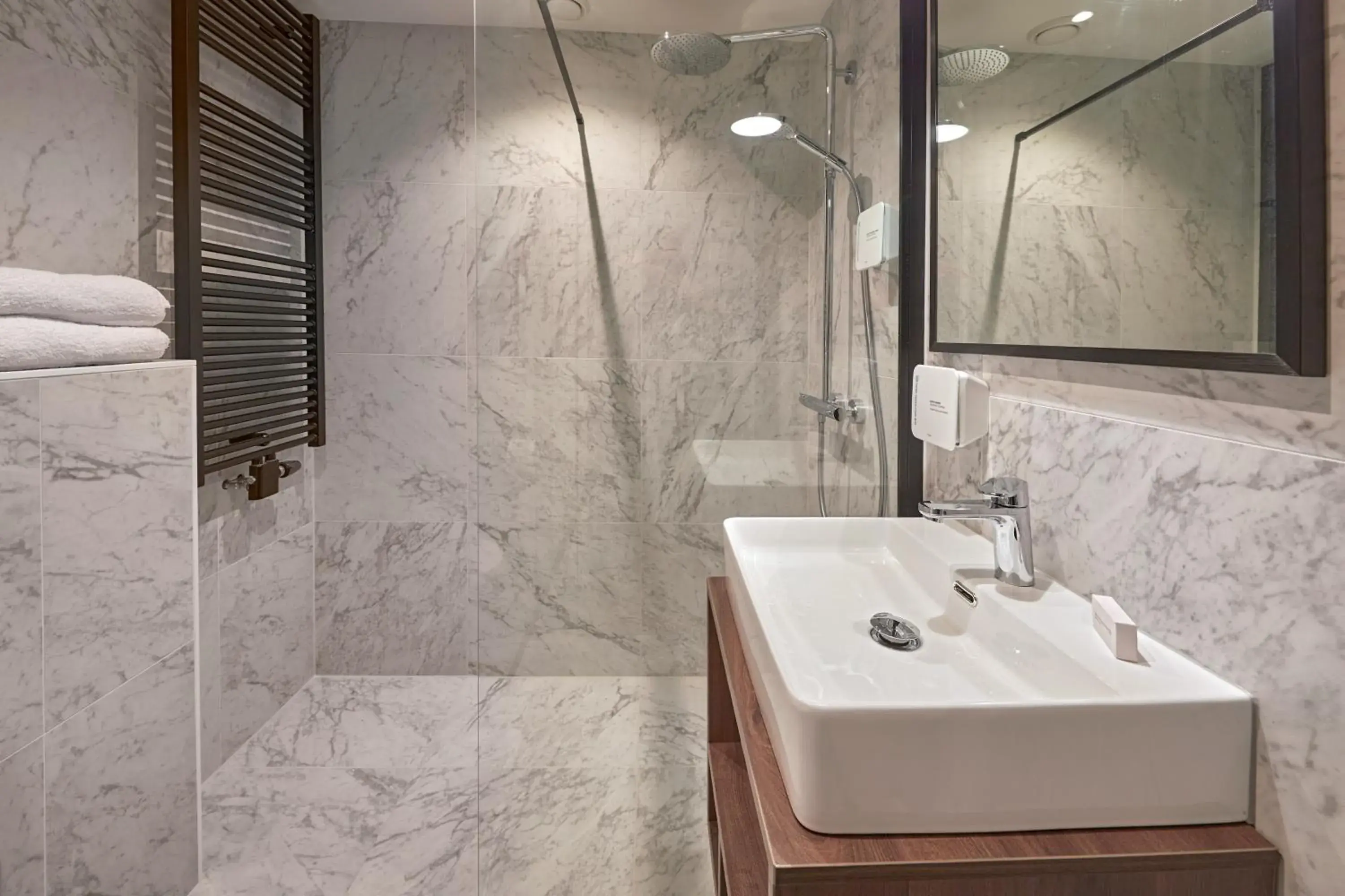 Shower, Bathroom in Nova Apartments Amsterdam