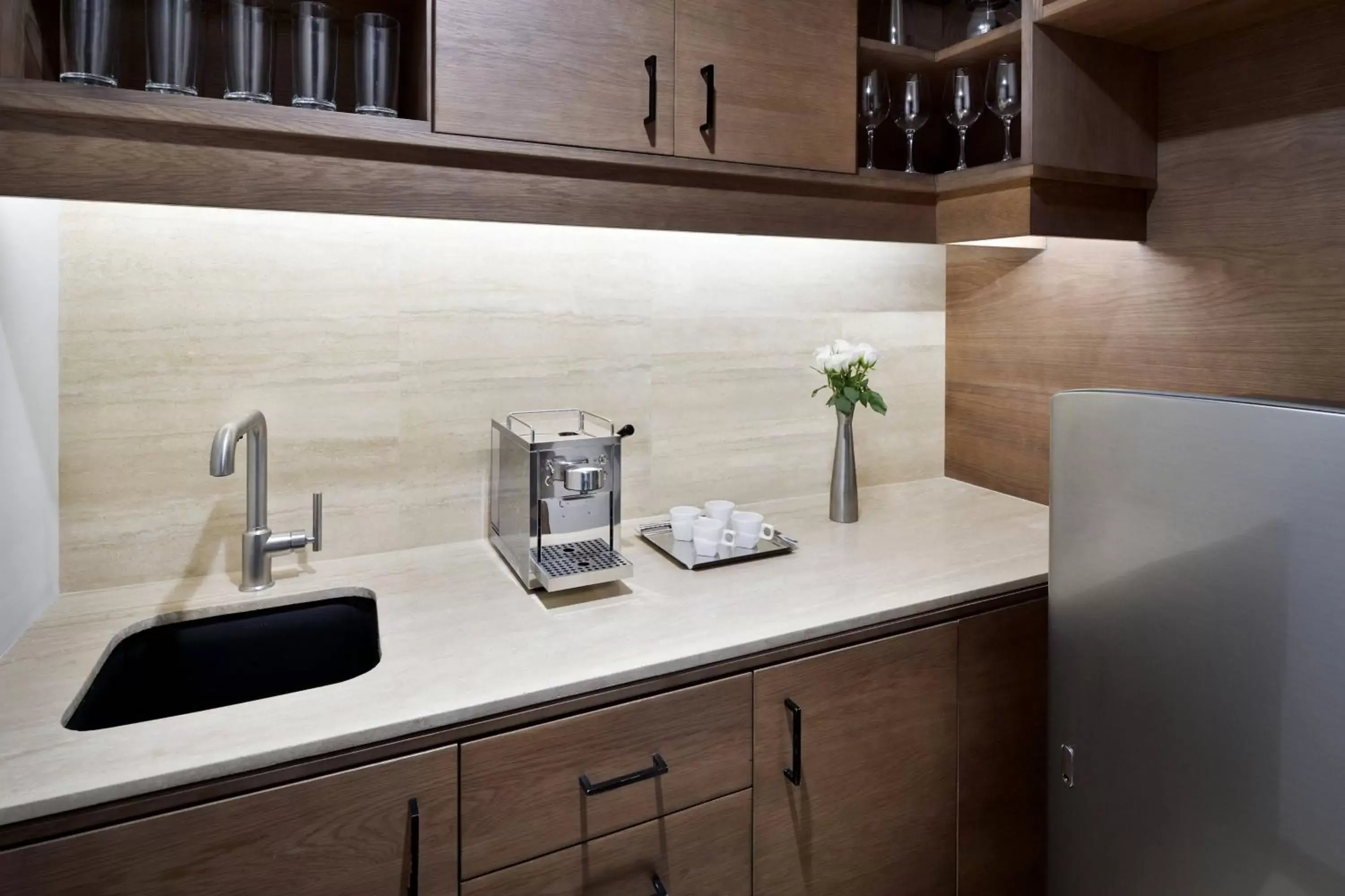 Kitchen or kitchenette, Kitchen/Kitchenette in Sankara Nairobi, Autograph Collection