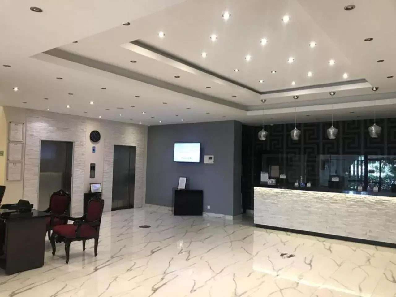 Lobby or reception in Best Western Plus Meridian Hotel