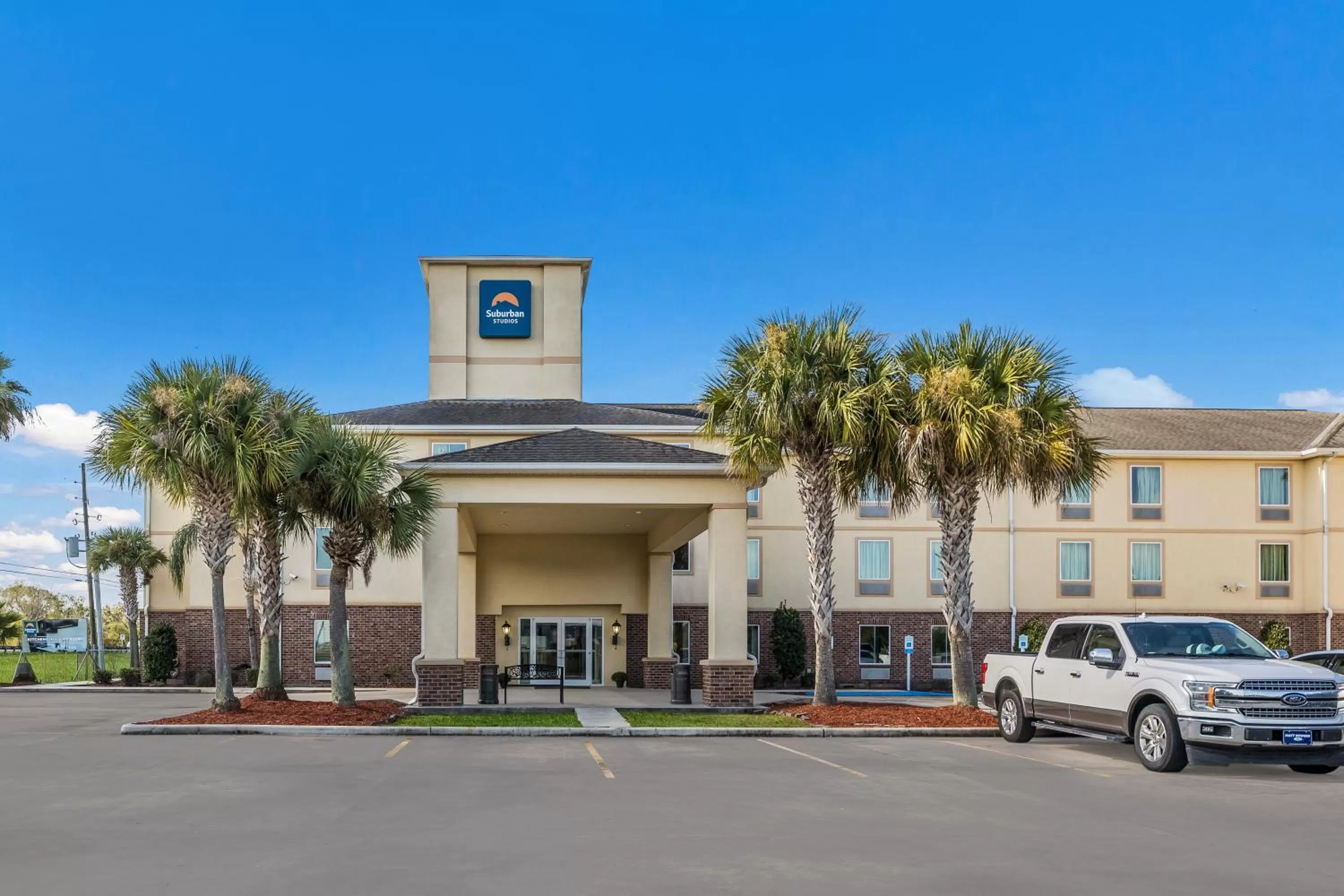 Property building in Suburban Studios Berwick - Morgan City