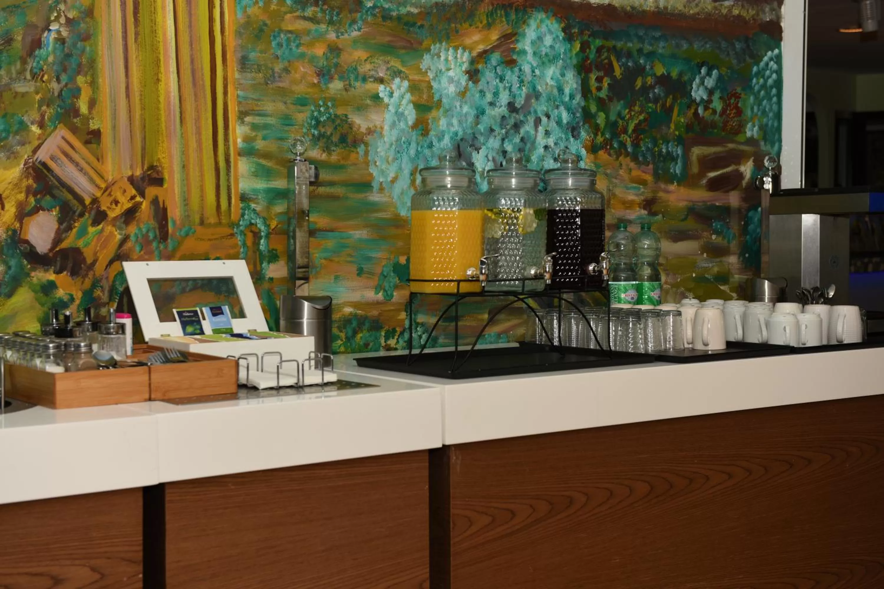 Coffee/tea facilities in Hotel Olive Inn