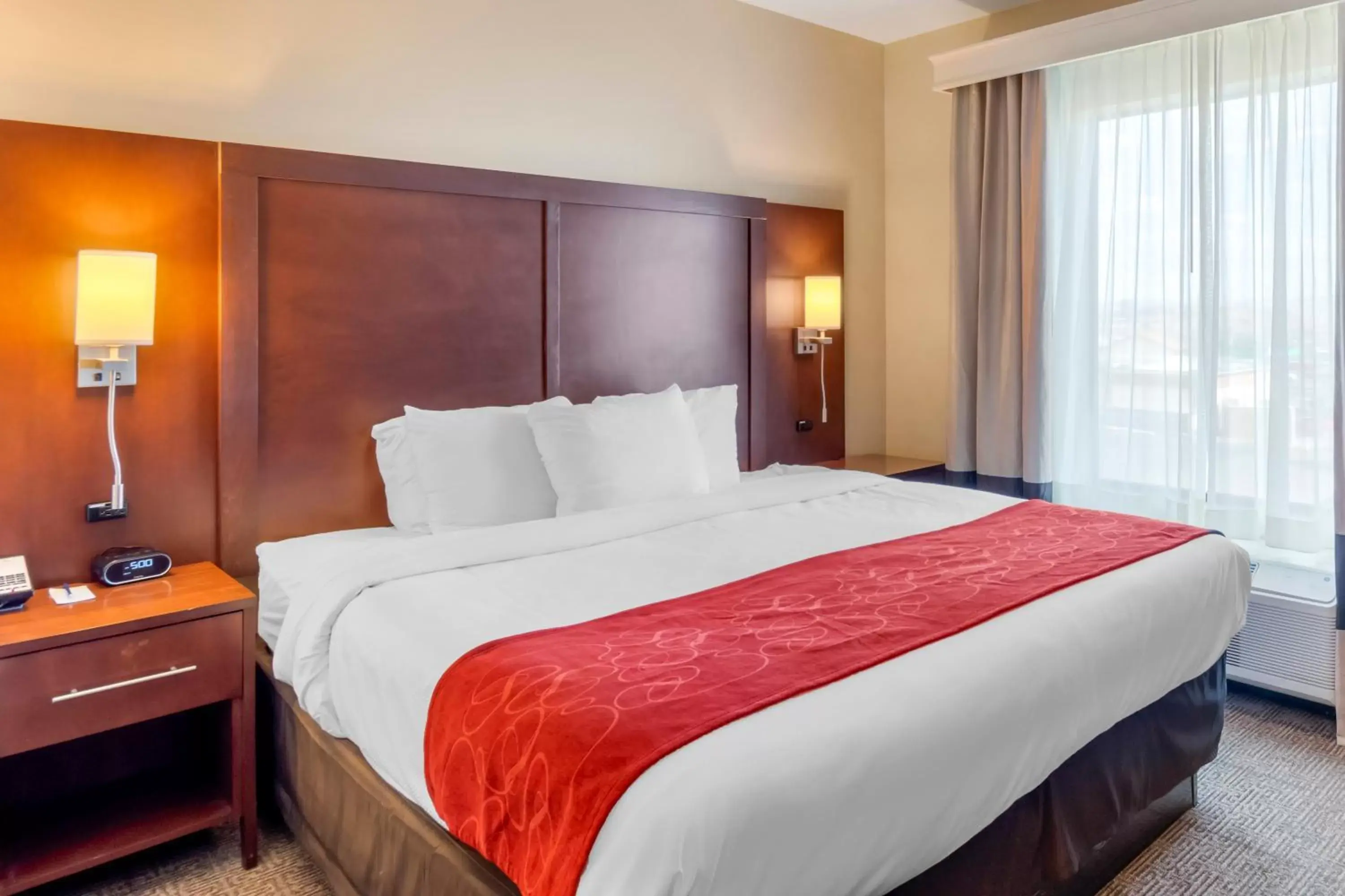 King Suite - Non-Smoking in Comfort Suites St George - University Area King Suite - Non-Smoking in Comfort Suites St George - University Area