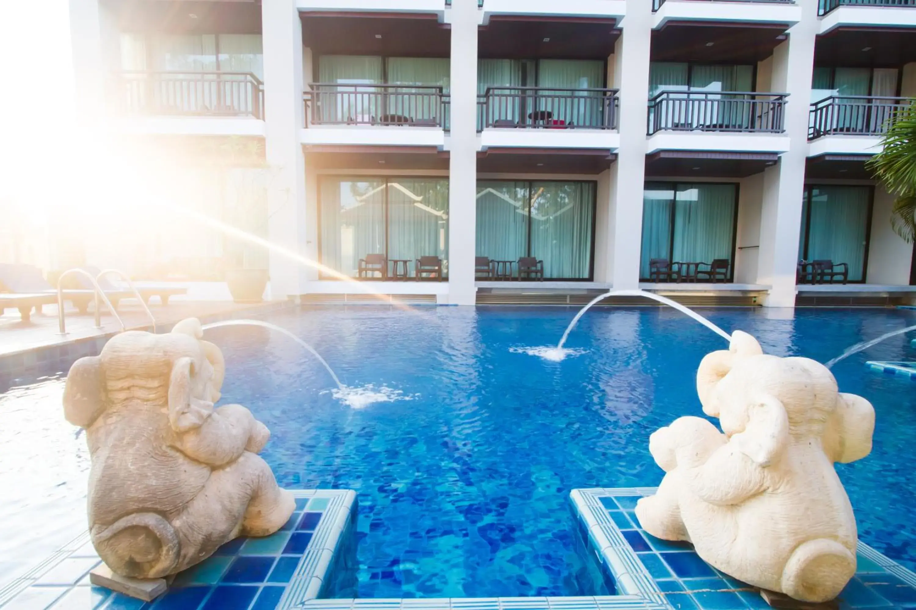 Swimming Pool in Royal Thai Pavilion Hotel