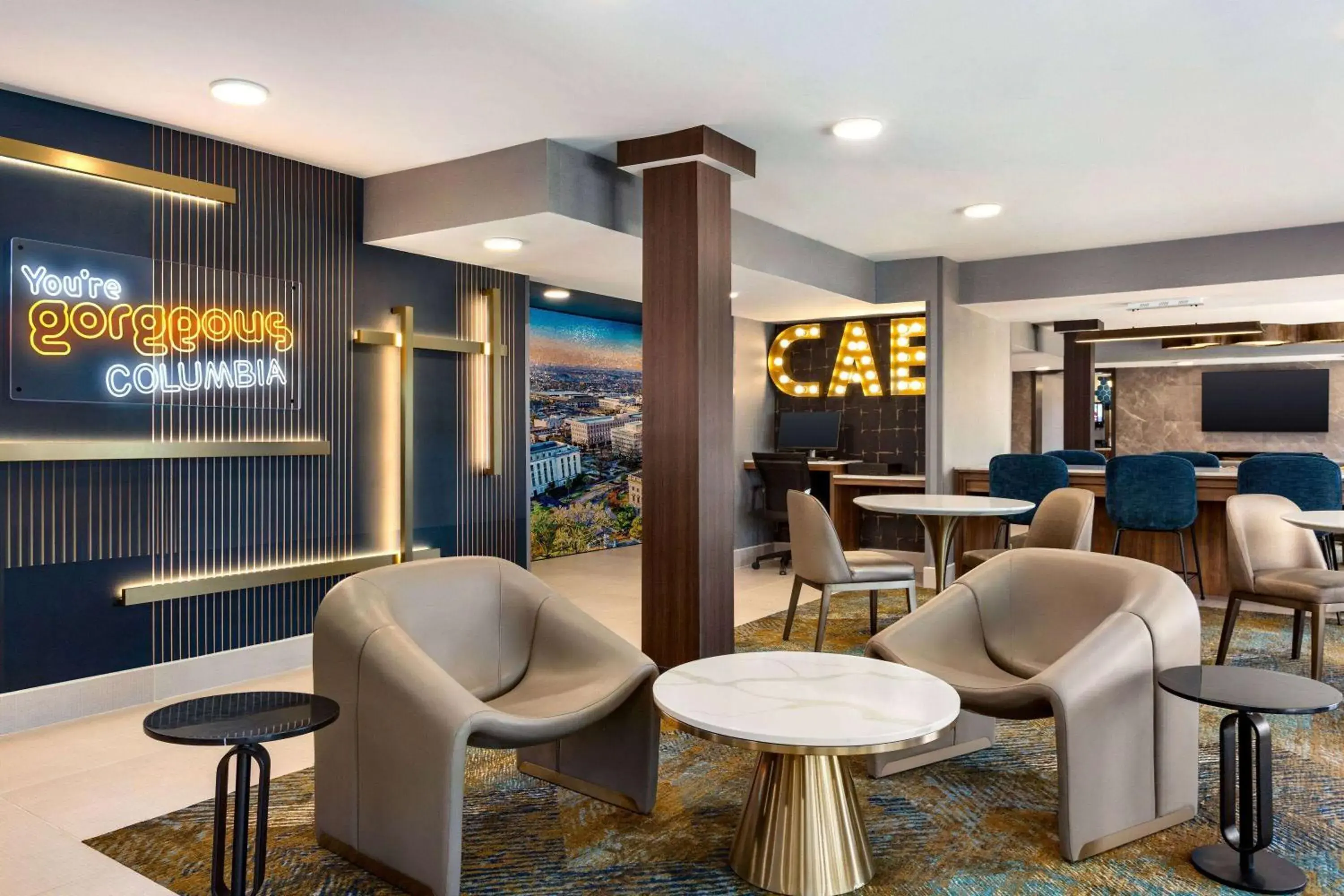 Lobby or reception, Lounge/Bar in La Quinta Inn By Wyndham Columbia NE / Fort Jackson