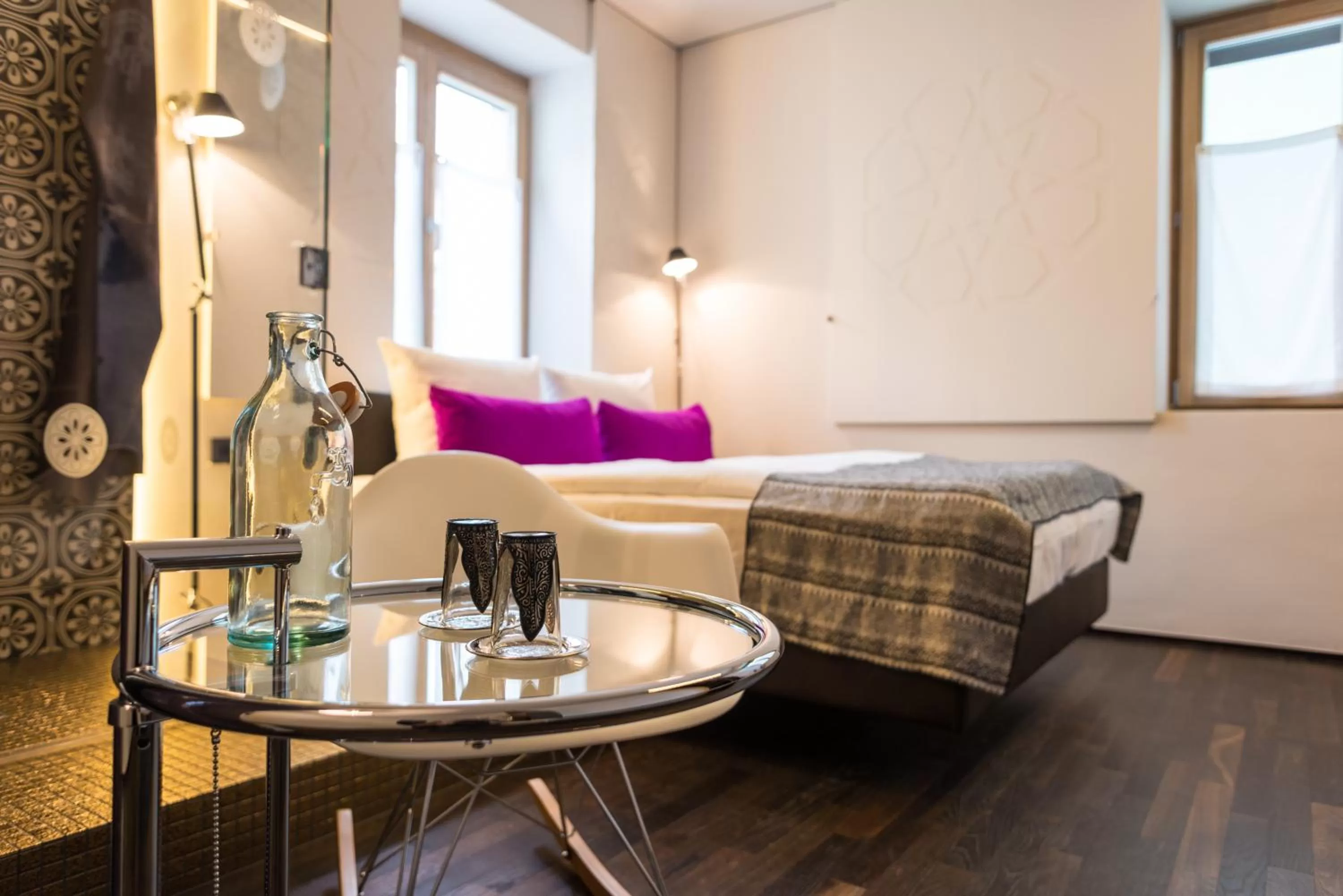 Coffee/tea facilities, Bed in Nala Individuellhotel