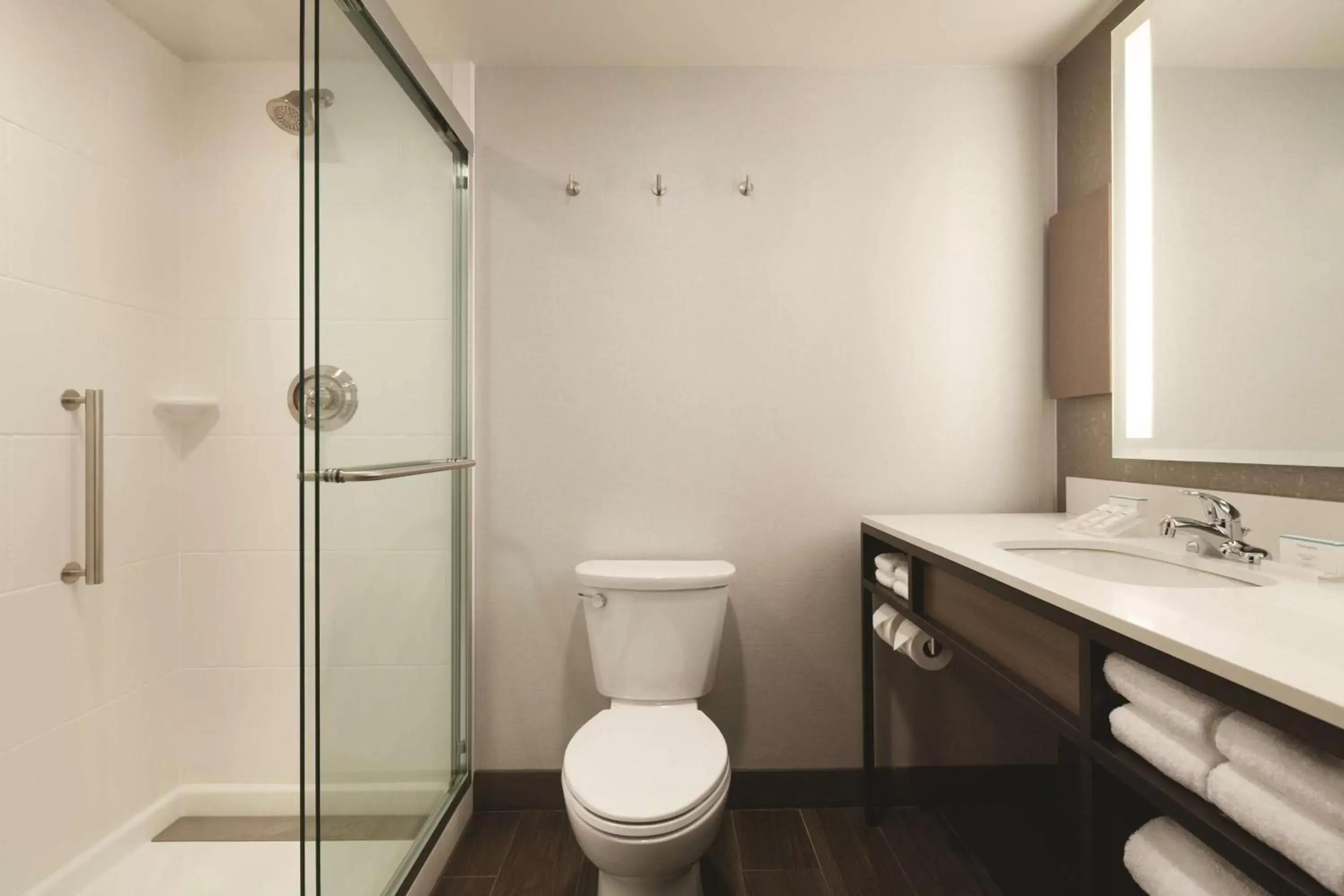 Queen Room with Two Queen Beds in Hilton Garden Inn Phoenix-Tempe University Research Park, Az Queen Room with Two Queen Beds in Hilton Garden Inn Phoenix-Tempe University Research Park, Az