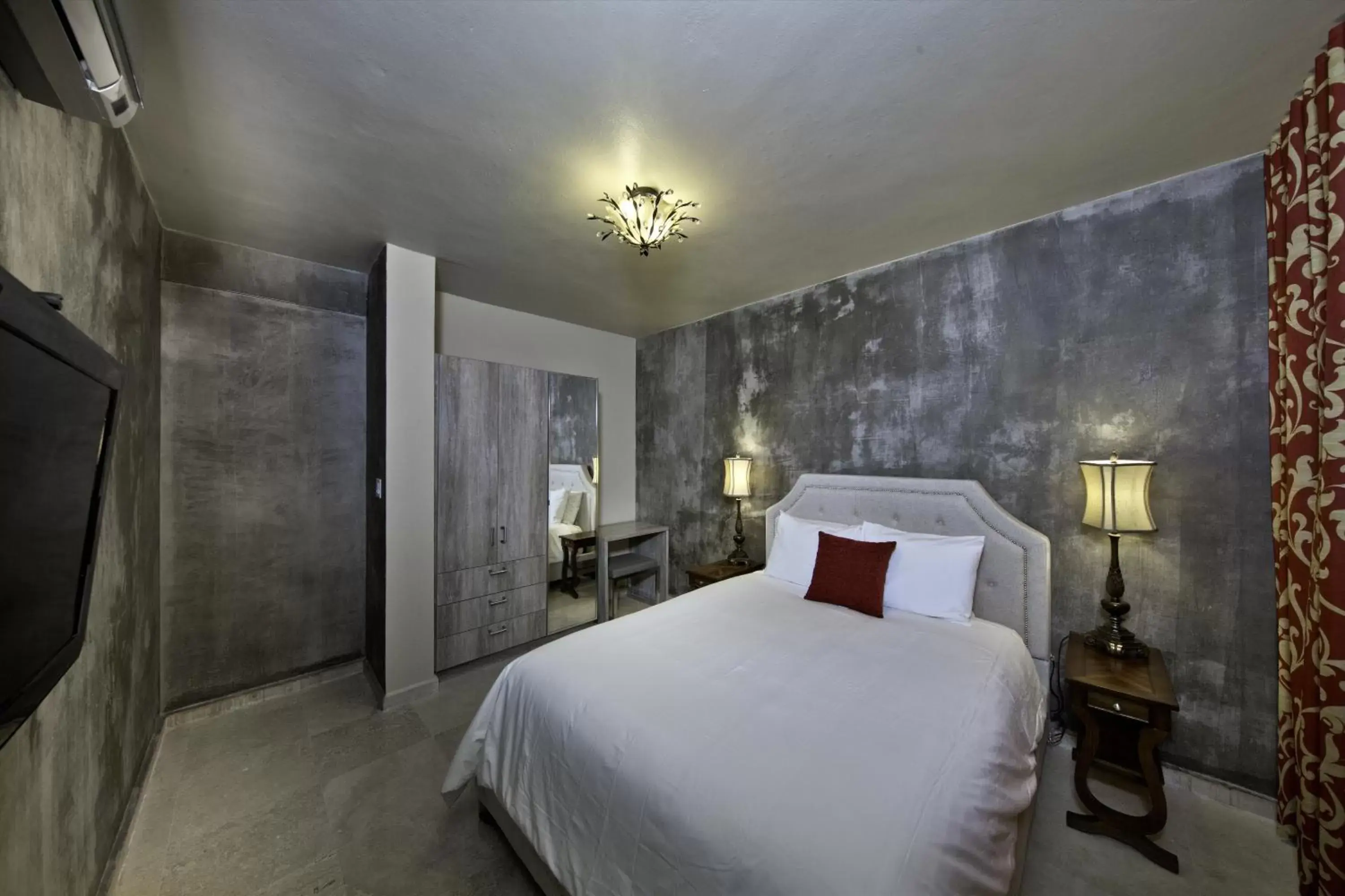 Luxury One-Bedroom Suite in Ciqala Luxury Suites - San Juan