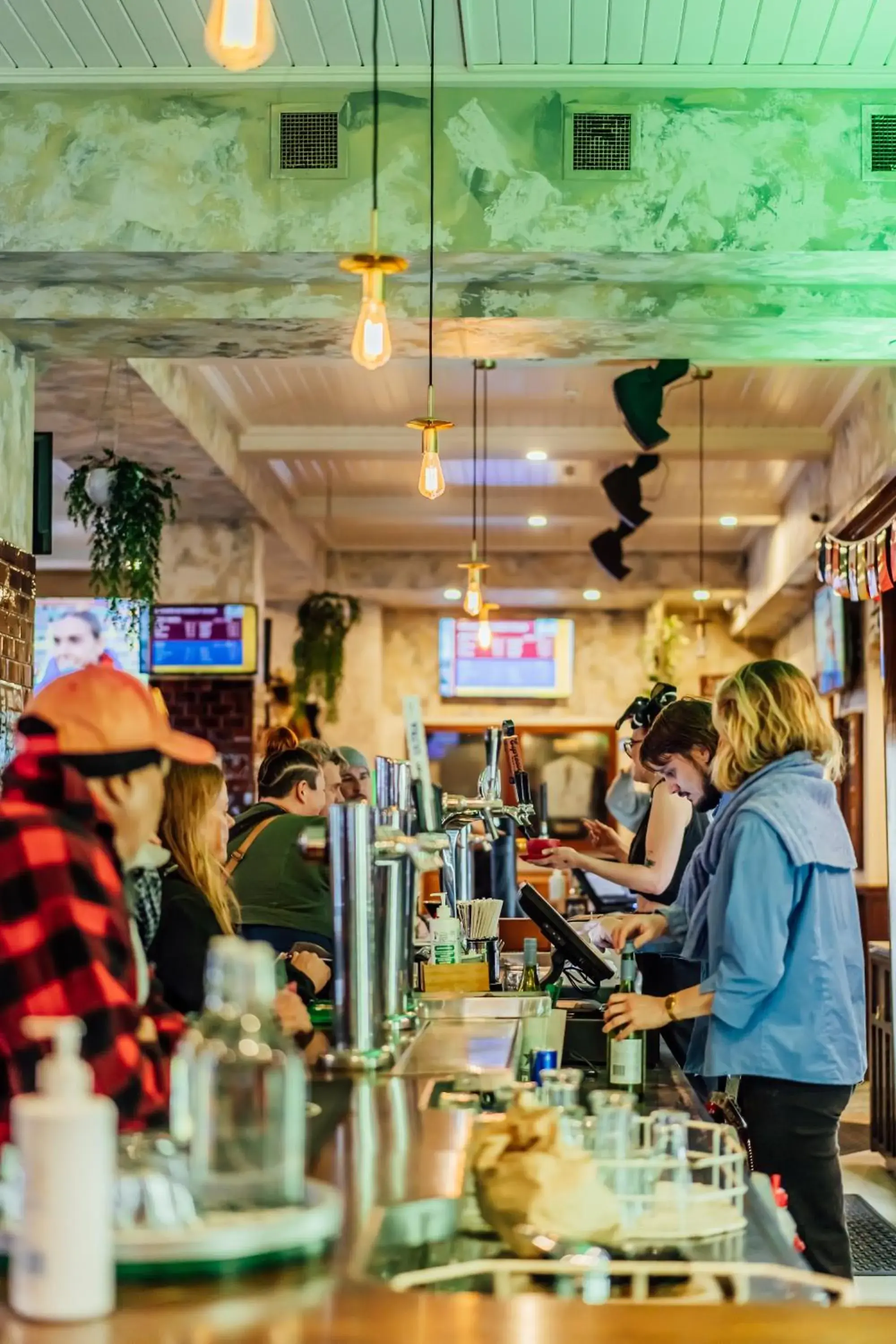 Lounge or bar in The Cambridge Hotel