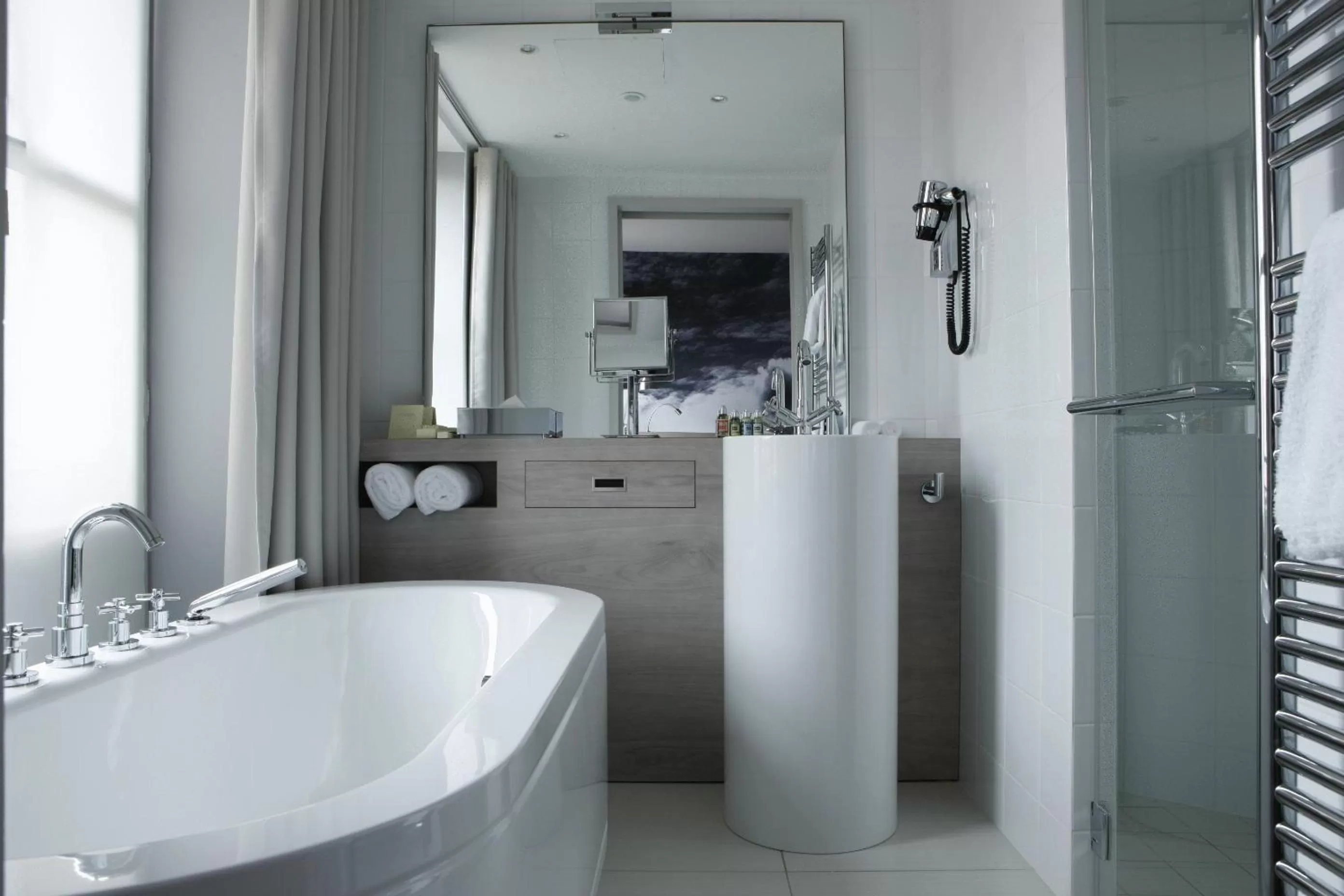 Bathroom in Le Grand Balcon Hotel