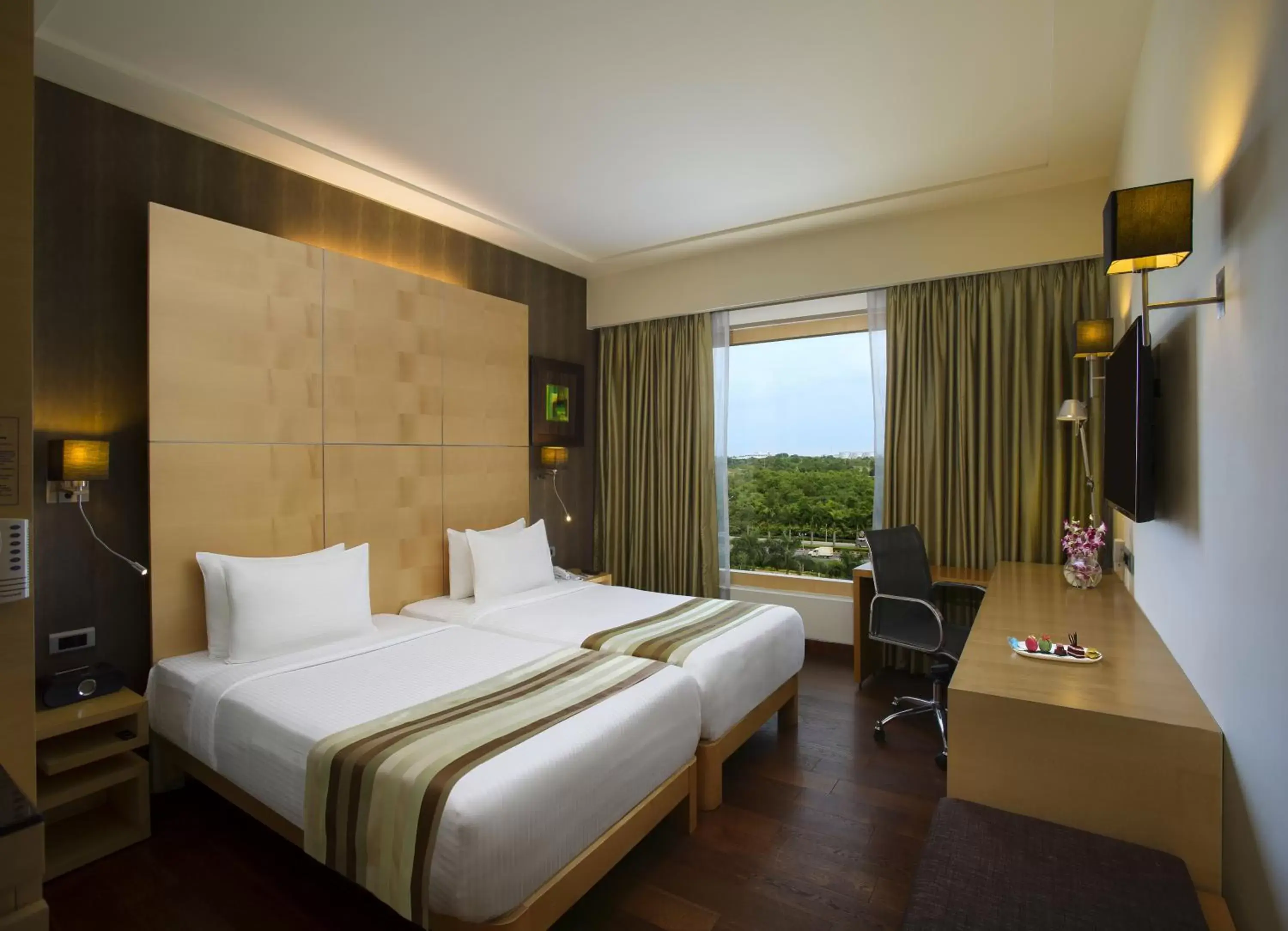 Photo of the whole room in Novotel Hyderabad Airport