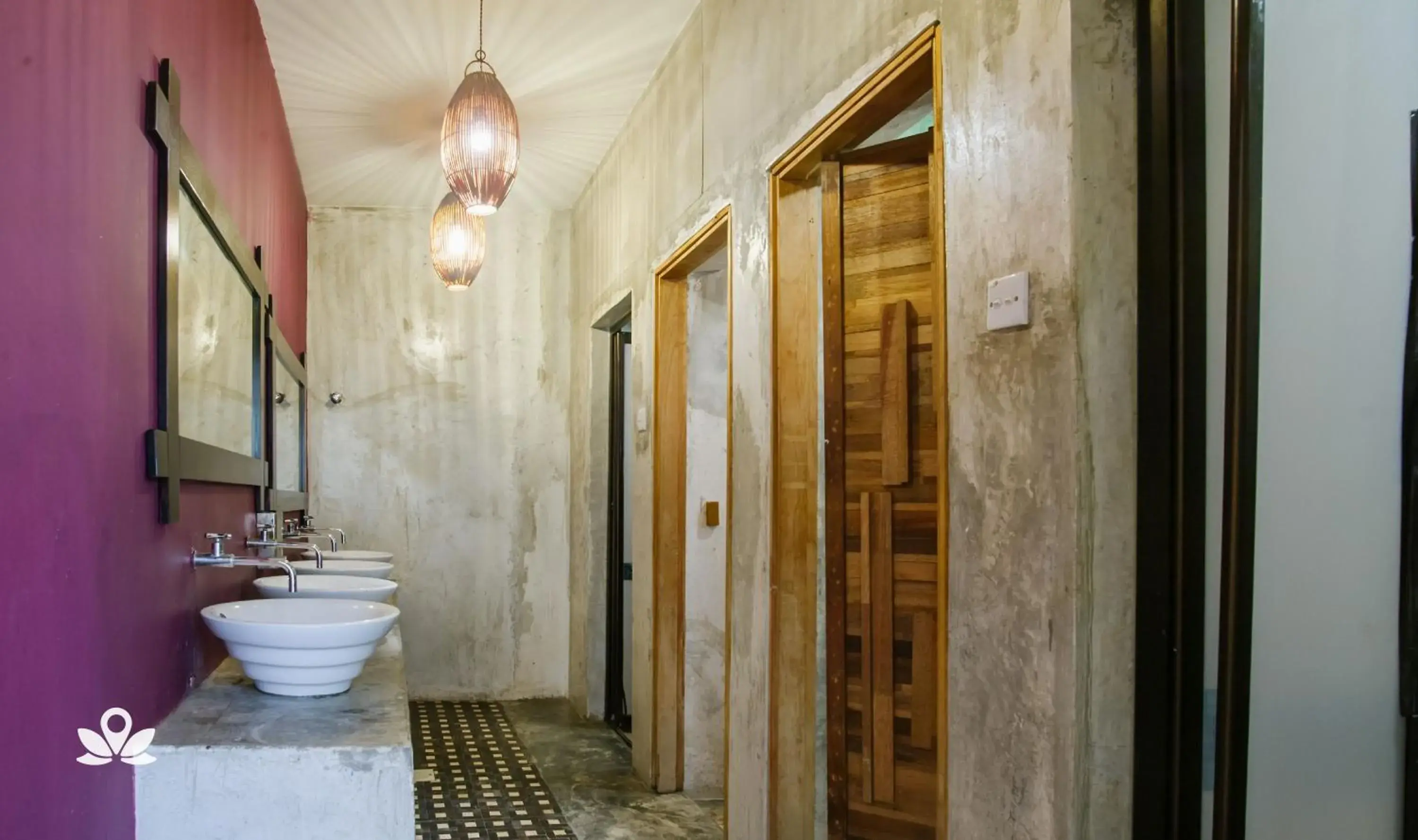 Bathroom in The Explorers Guesthouse